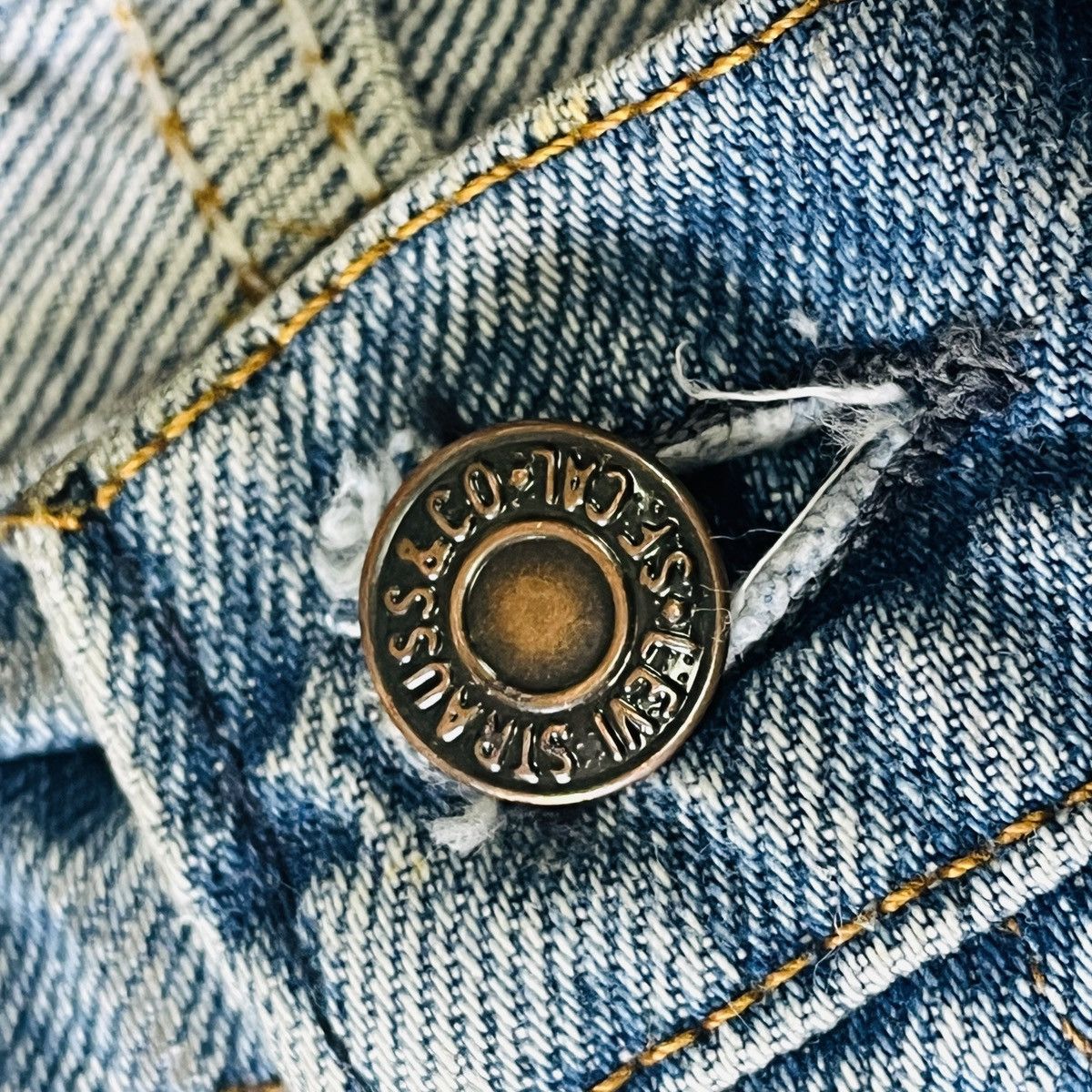 Levi's Grails Levis 501 Button 650 Distressed Ripped Denim USA Size US 30 / EU 46 - 15 Thumbnail