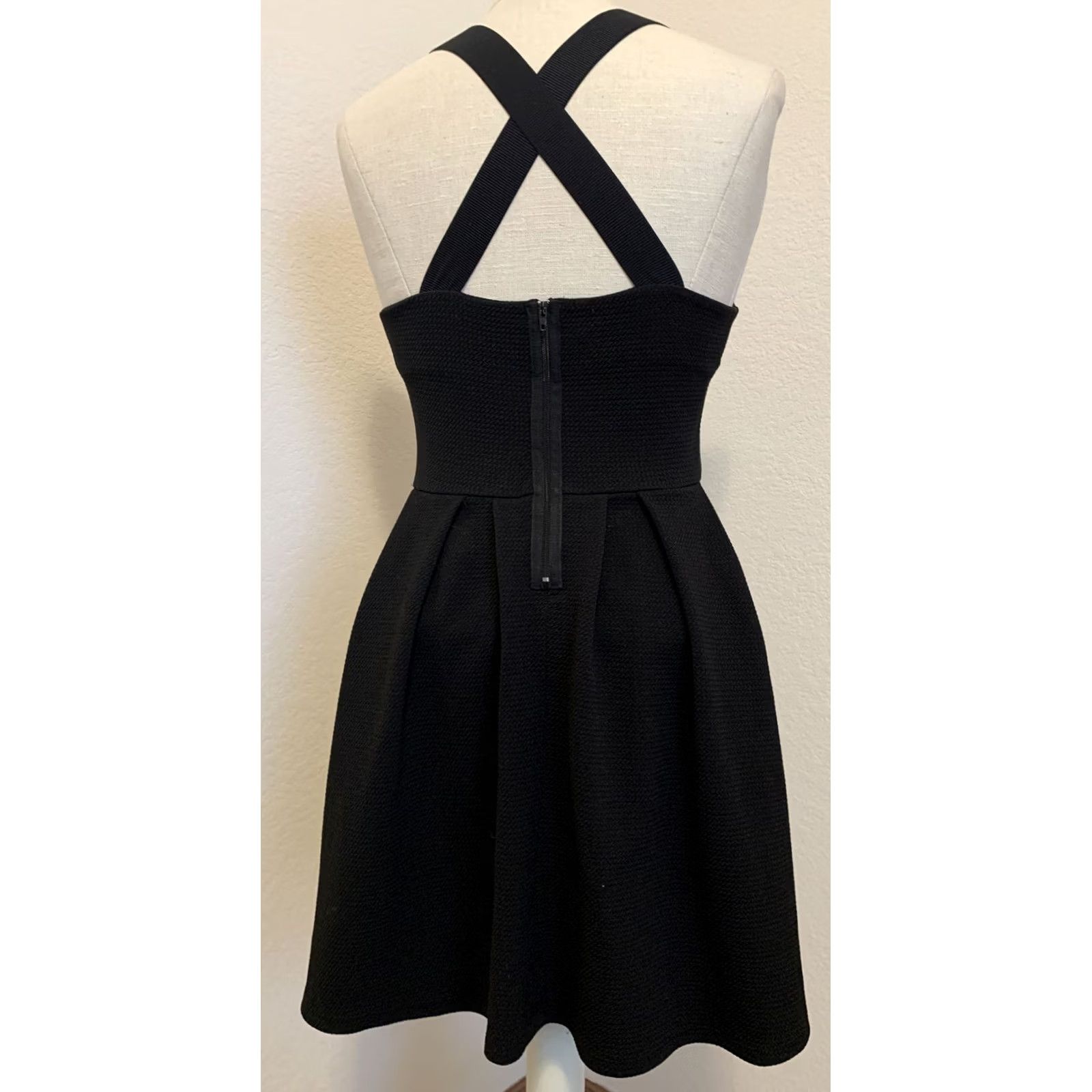 Vintage SO FIT FLARE black DRESS Sz SMALL CRISS CROSS BACK ZIPPER SLEEVELESS tank 204 Size S / US 4 / IT 40 - 2 Thumbnail
