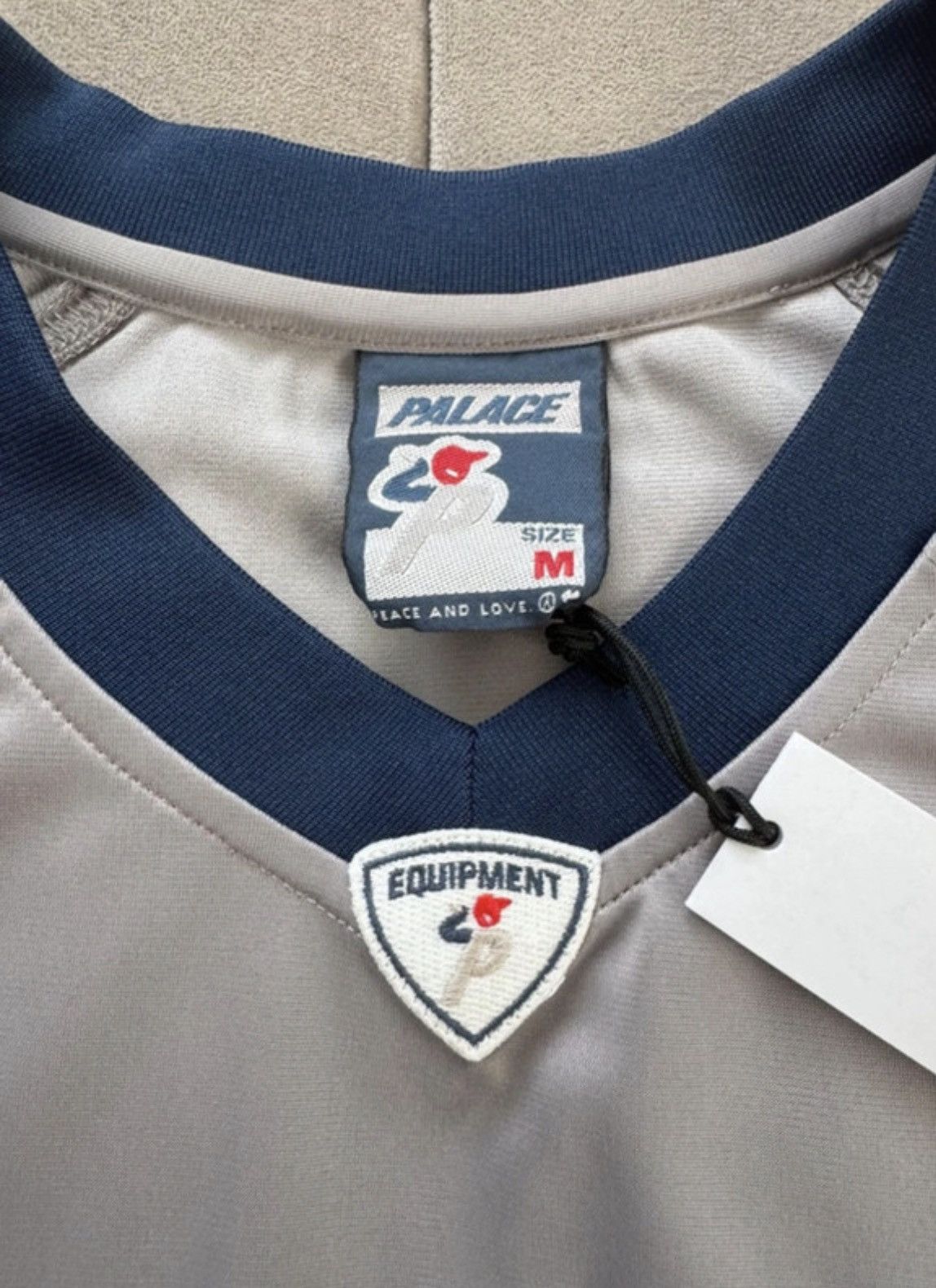 Palace Palace Team Hockey Jersey Grey – M, Brand New with Tags Size US M / EU 48-50 / 2 - 4 Thumbnail