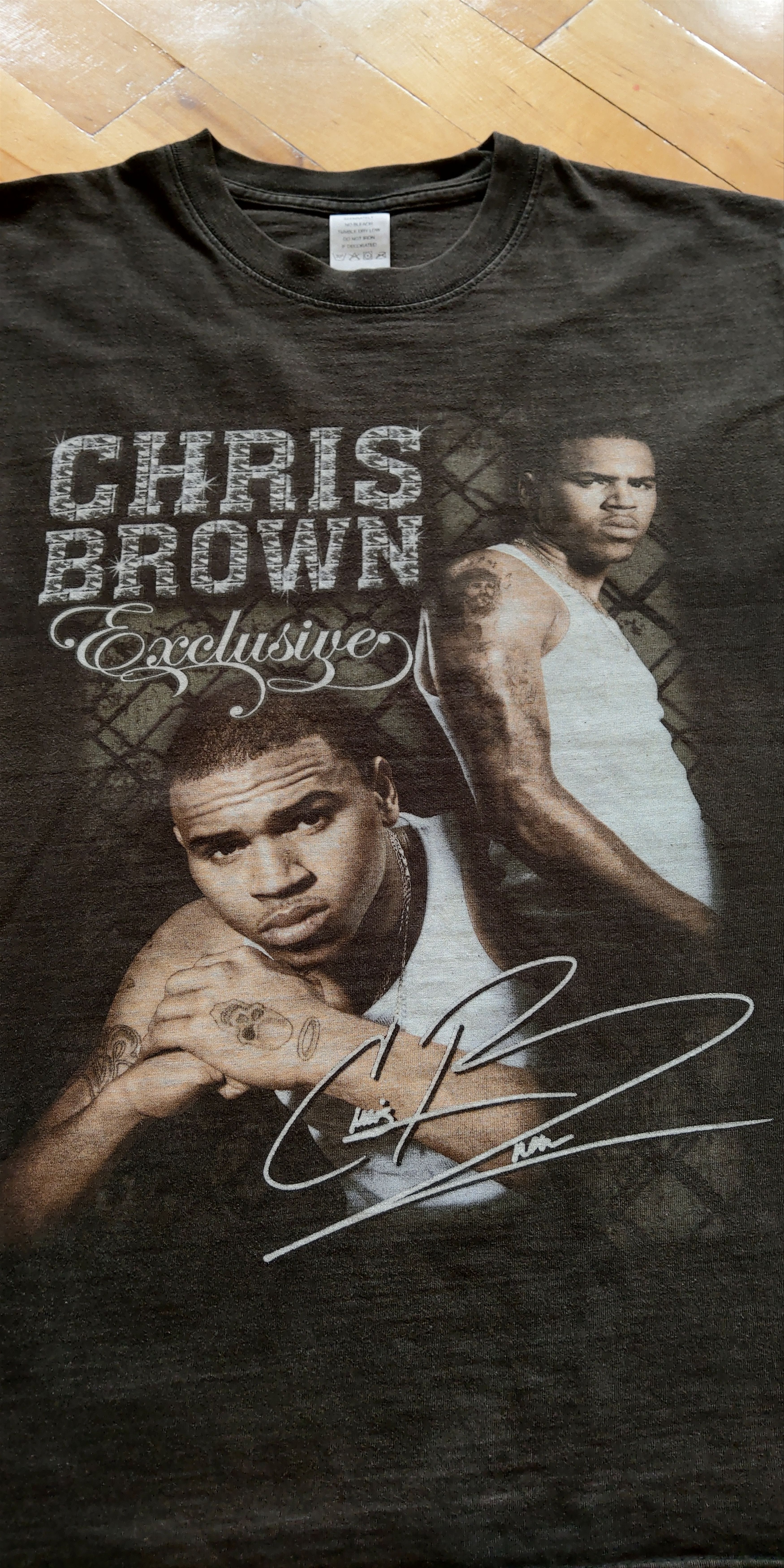 Band Tees Chris Brown 2007 Exclusive Tour Shirt Rare! Size US M / EU 48-50 / 2 - 3 Thumbnail