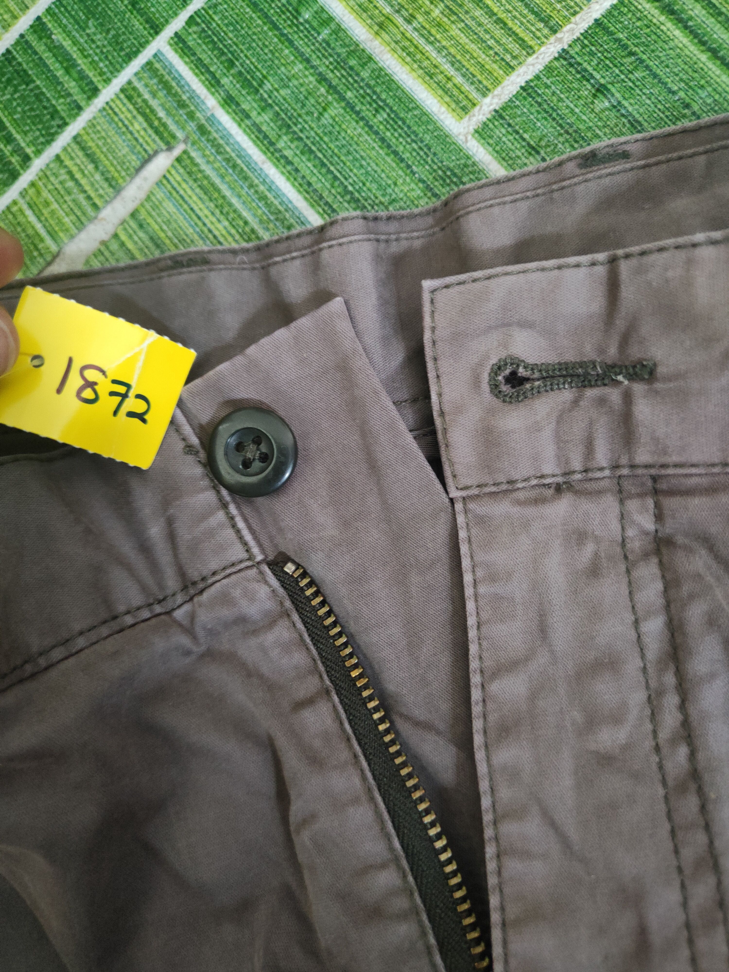 Japanese Brand DL Uniqlo Dark Gray Multipocket Tactical Cargo Pants #1872 Size US 33 - 15 Thumbnail