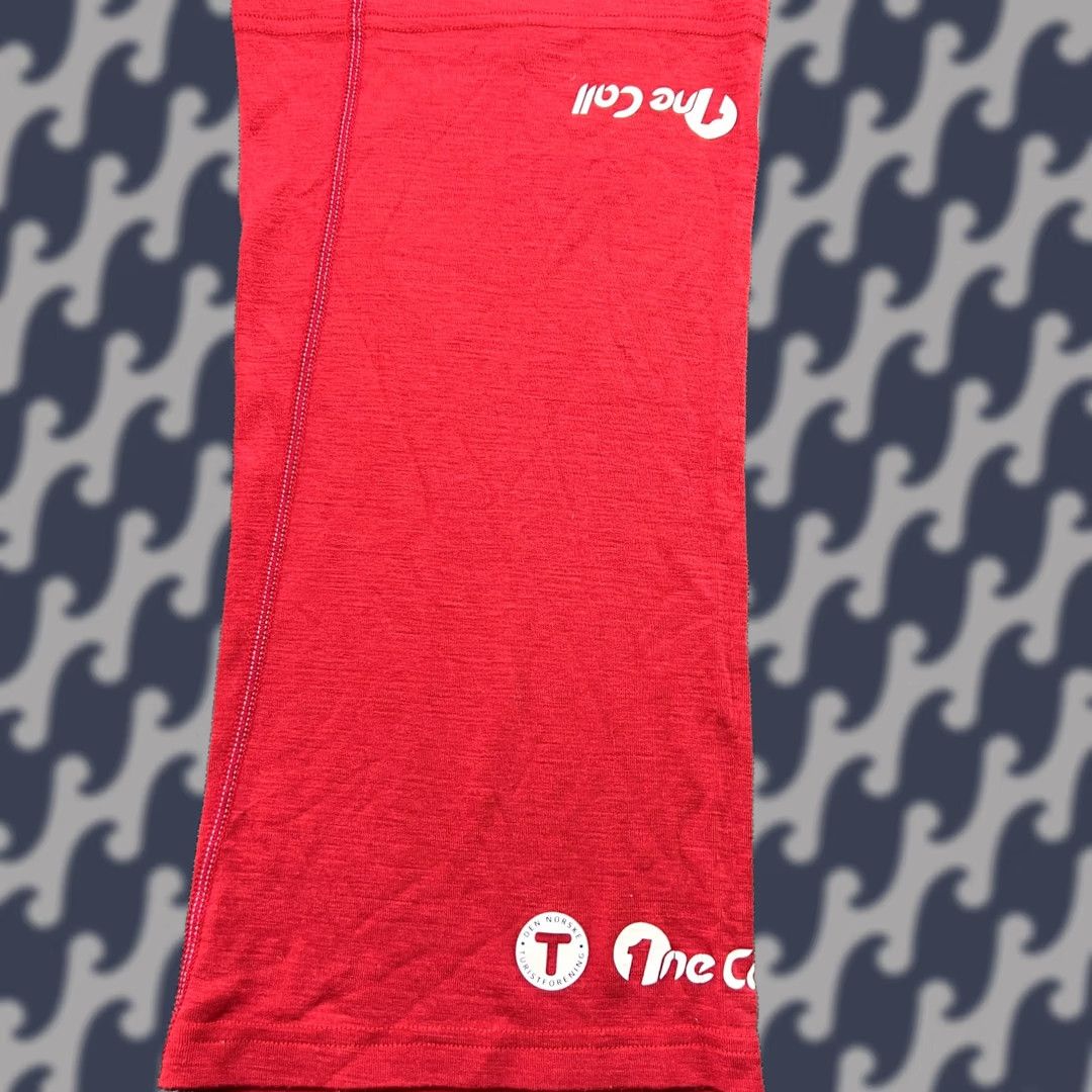 Vintage VINTAGE DEVOLD Multisport Neck Warmer 100% Merino Wool OS Tube Scarf Outdoor Gaiter Red Size ONE SIZE - 1 Thumbnail