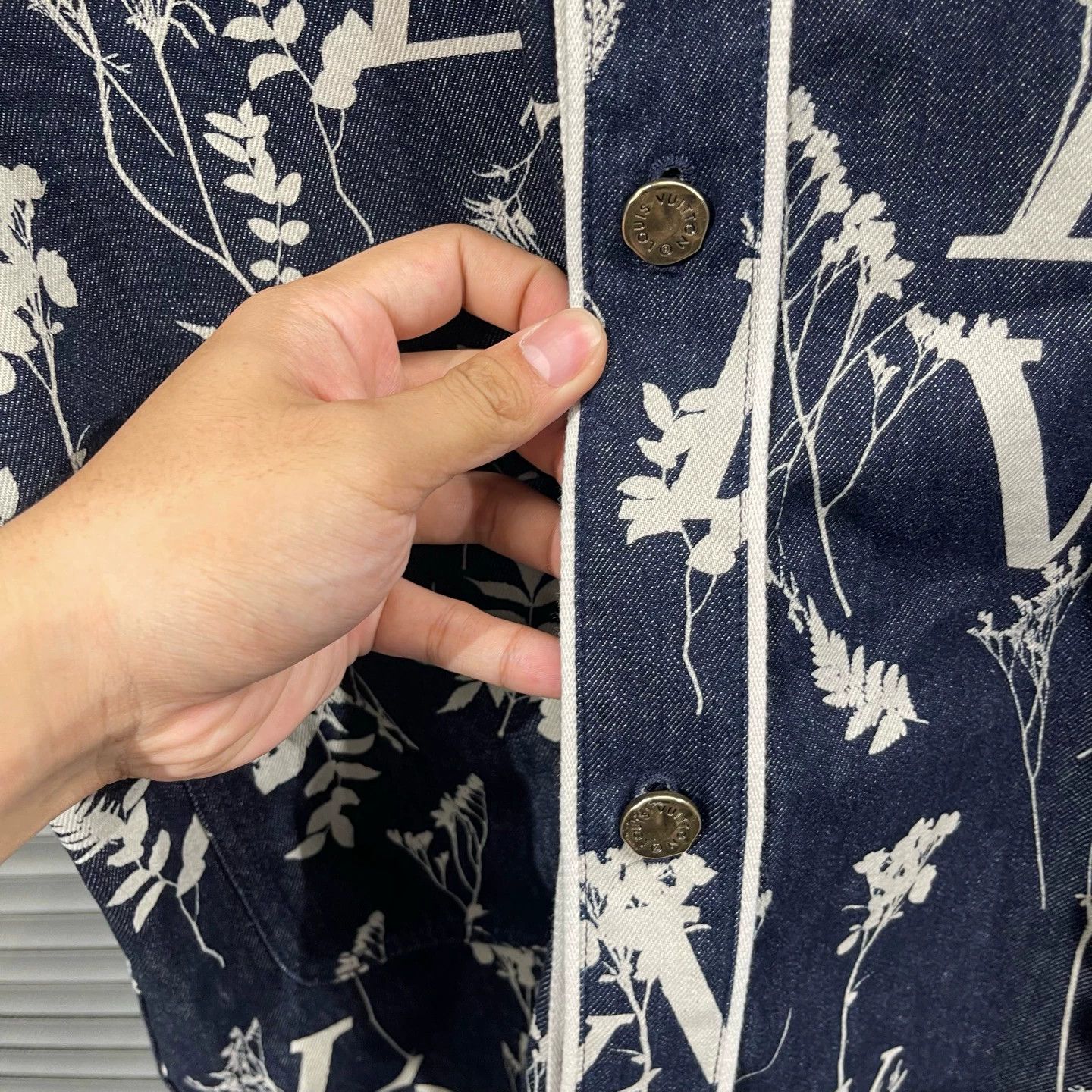 Louis Vuitton LV Wheat full print denim shirt jacket M 99 new Size US M / EU 48-50 / 2 - 4 Thumbnail
