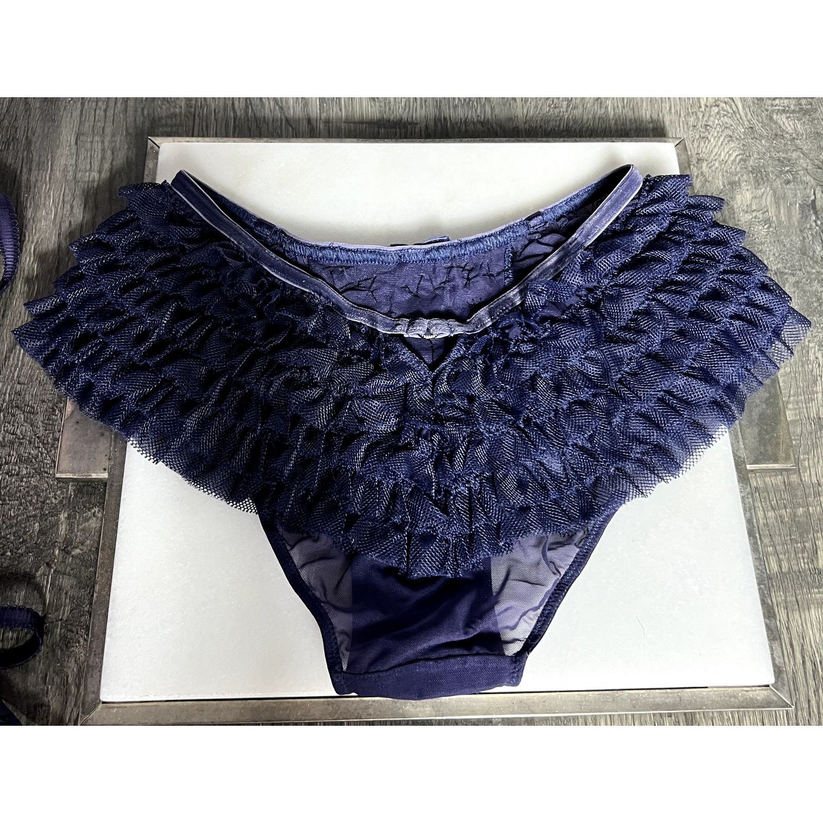 Victoria's Secret Victoria's Secret navy blue push up bra and panty set 34b S Size ONE SIZE - 6 Thumbnail