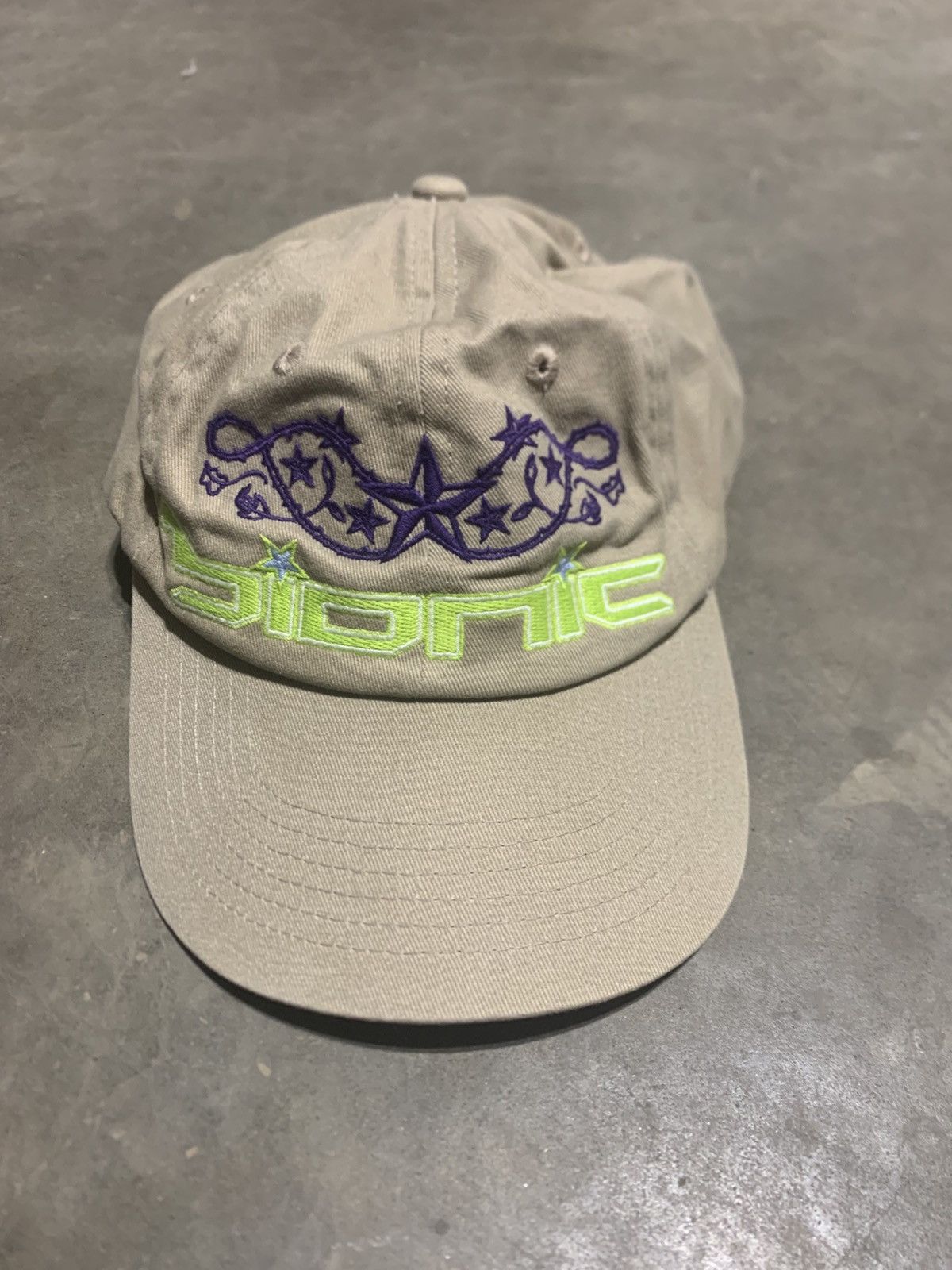 Heaven by Marc Jacobs × Marc Jacobs Heaven by Marc jacobs hat