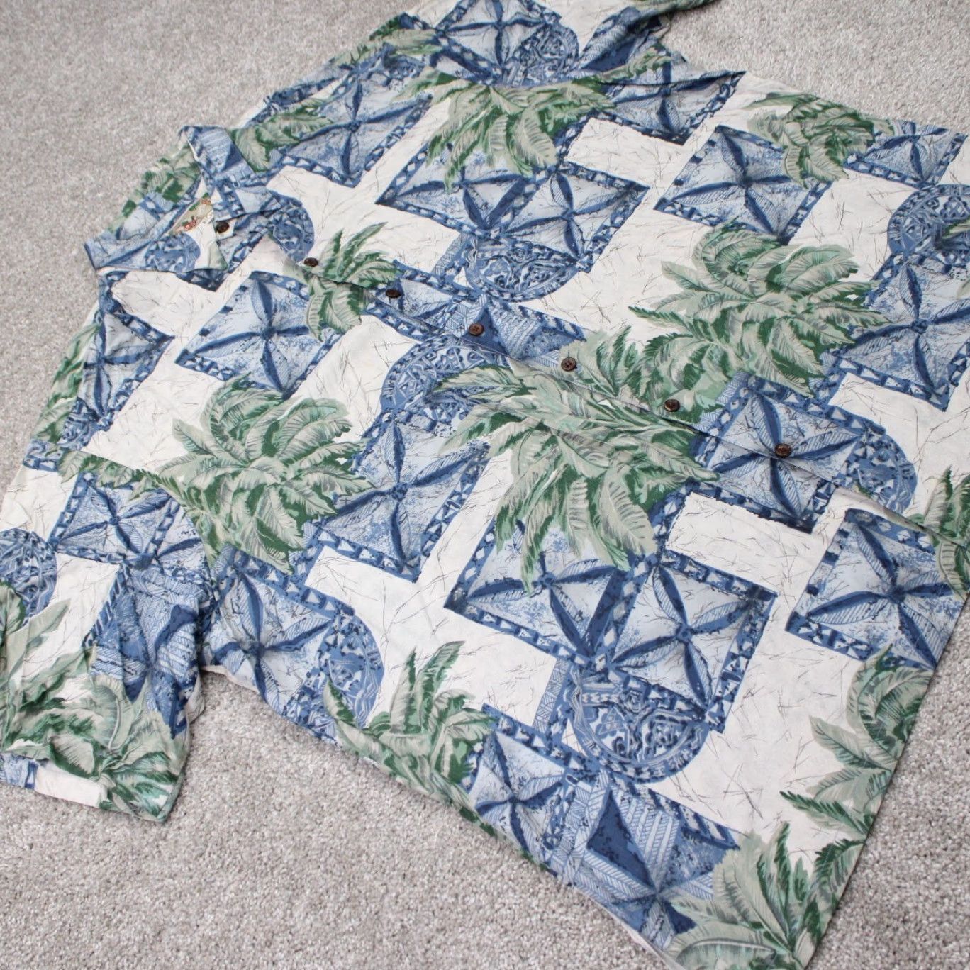Tori Richard Tori Richard Hawaiian Shirt Mens 2XB XXL-Big Green/Blue Floral 100% Viscose S/S Shirt Big & Tall Mens Blue Floral Beach Tropical 90s? Size US XXL / EU 58 / 5 - 6 Thumbnail