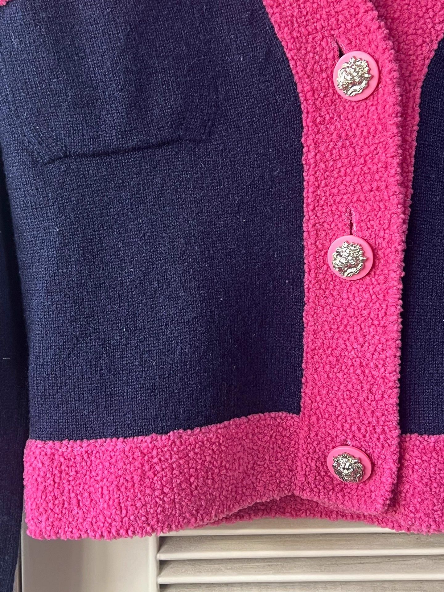 Chanel CHANEL 19K Navy Pink Trim Cashmere Cardigan 36 Size XS / US 0-2 / IT 36-38 - 6 Thumbnail