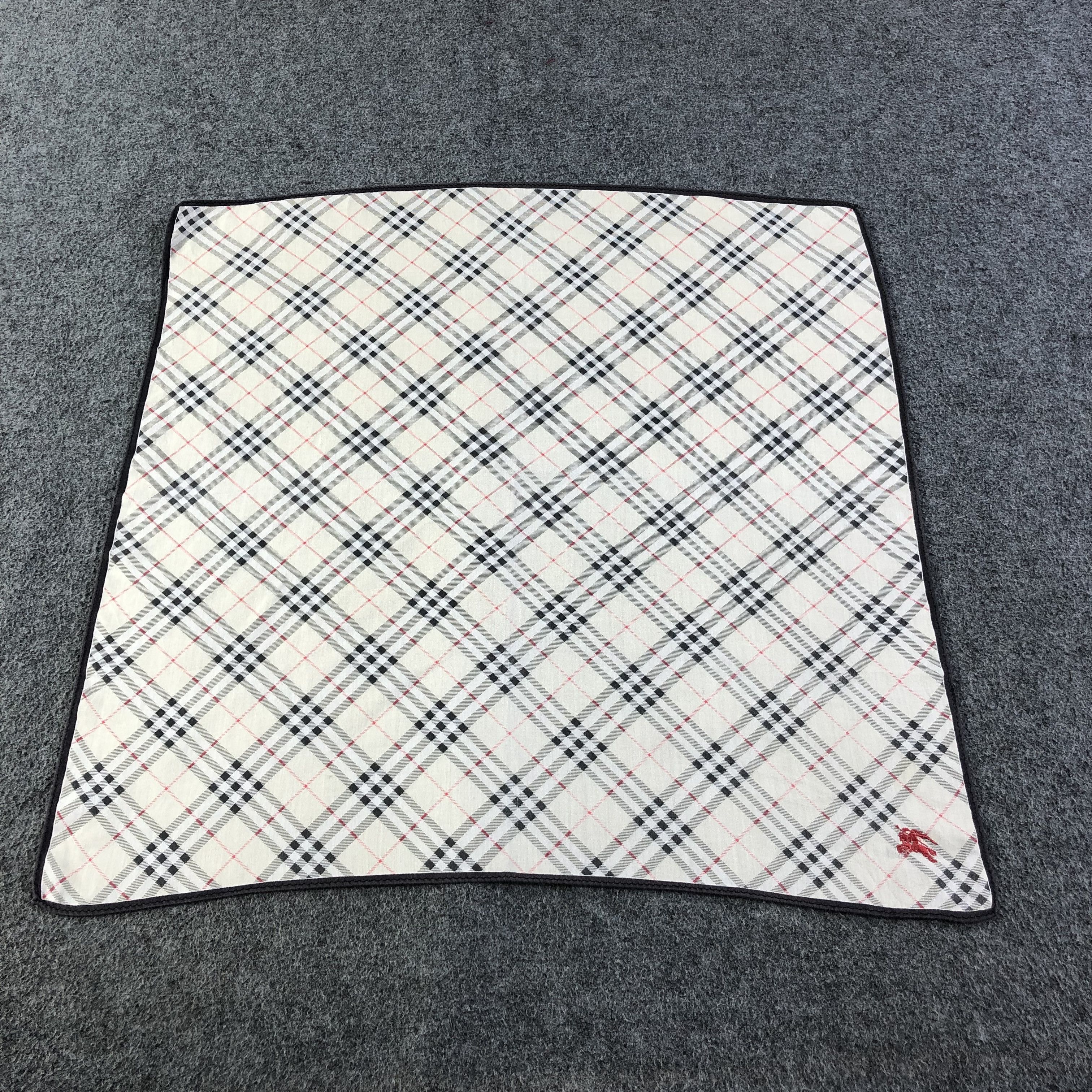 Burberry Burberry Nova Check Handkerchief Neckerchief Bandana H1445 Size ONE SIZE - 3 Thumbnail