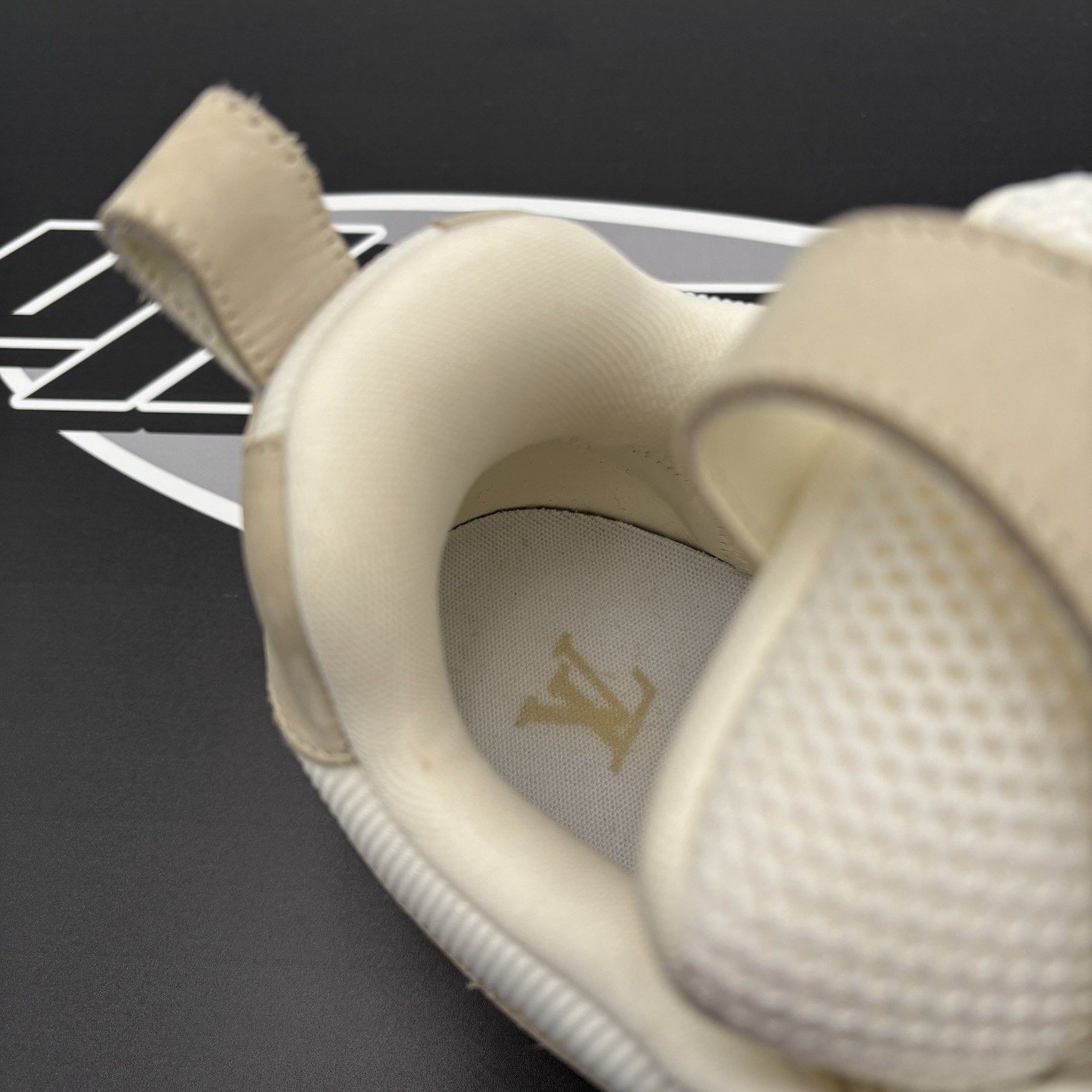 Louis Vuitton Louis Vuitton Skate ' Beige White ' | EXCELLENT COND! Size US 8.5 / EU 41-42 - 16 Thumbnail