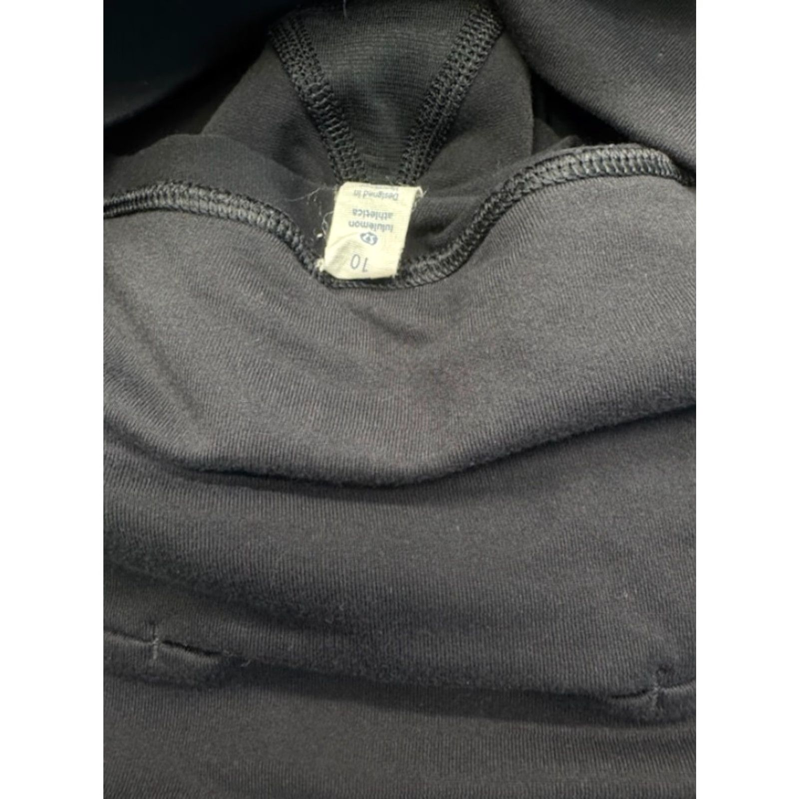 Lululemon Lululemon Cropped Leggings Size 10 Black Vented Full Length 6260 Leggings Womens Size 32" / US 10 / IT 46 - 6 Thumbnail