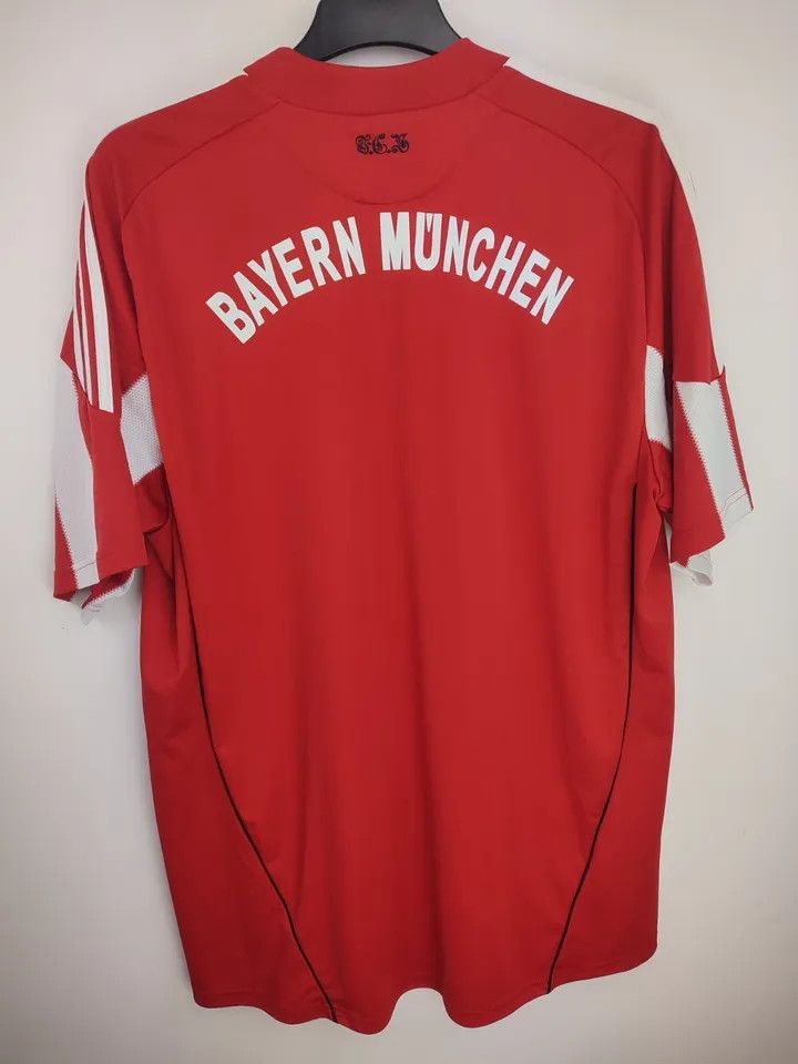 Adidas FC Bayern Munich 2010-11 home FOOTBALL Kit SHIRT SOCCER Size US XL / EU 56 / 4 - 18 Thumbnail
