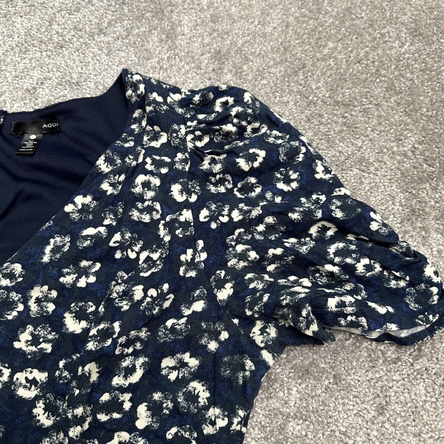 AQUA Aqua Bloomingdale's A-Line Floral Dress Womens Large Navy Blue Puff Sleeve Size L / US 10 / IT 46 - 5 Thumbnail