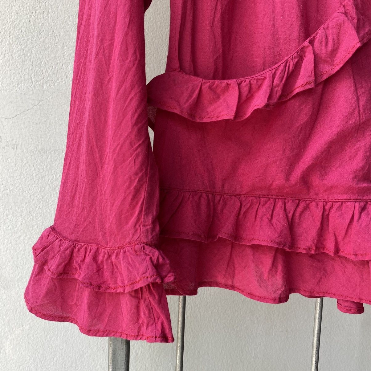 Designer × Japanese Brand H.Ranch Market Y2K Pink Ruffled V-Neck Blouse Size XS / US 0-2 / IT 36-38 - 6 Thumbnail