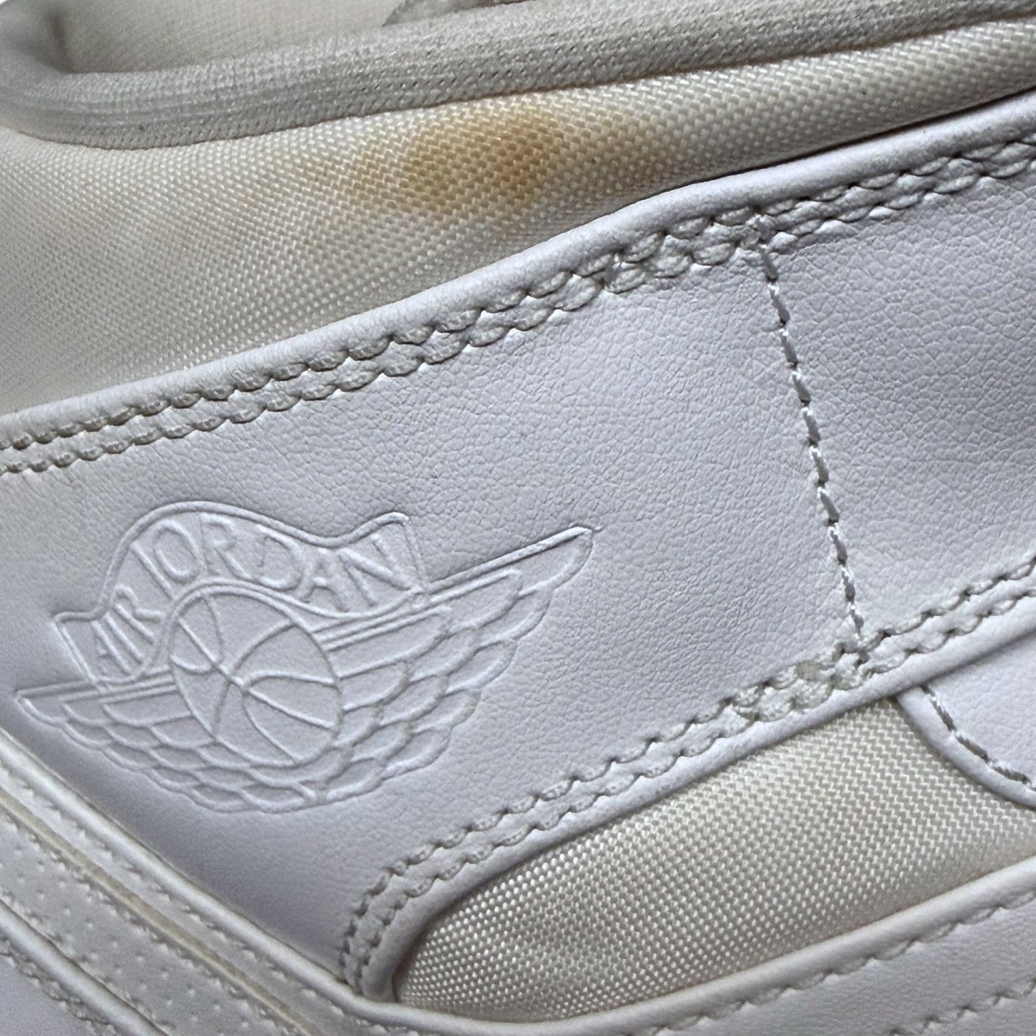 Nike Air Jordan 1 Mid Triple White Sneakers Shoes 12 Nike 2016 Size US 12 / EU 45 - 8 Thumbnail