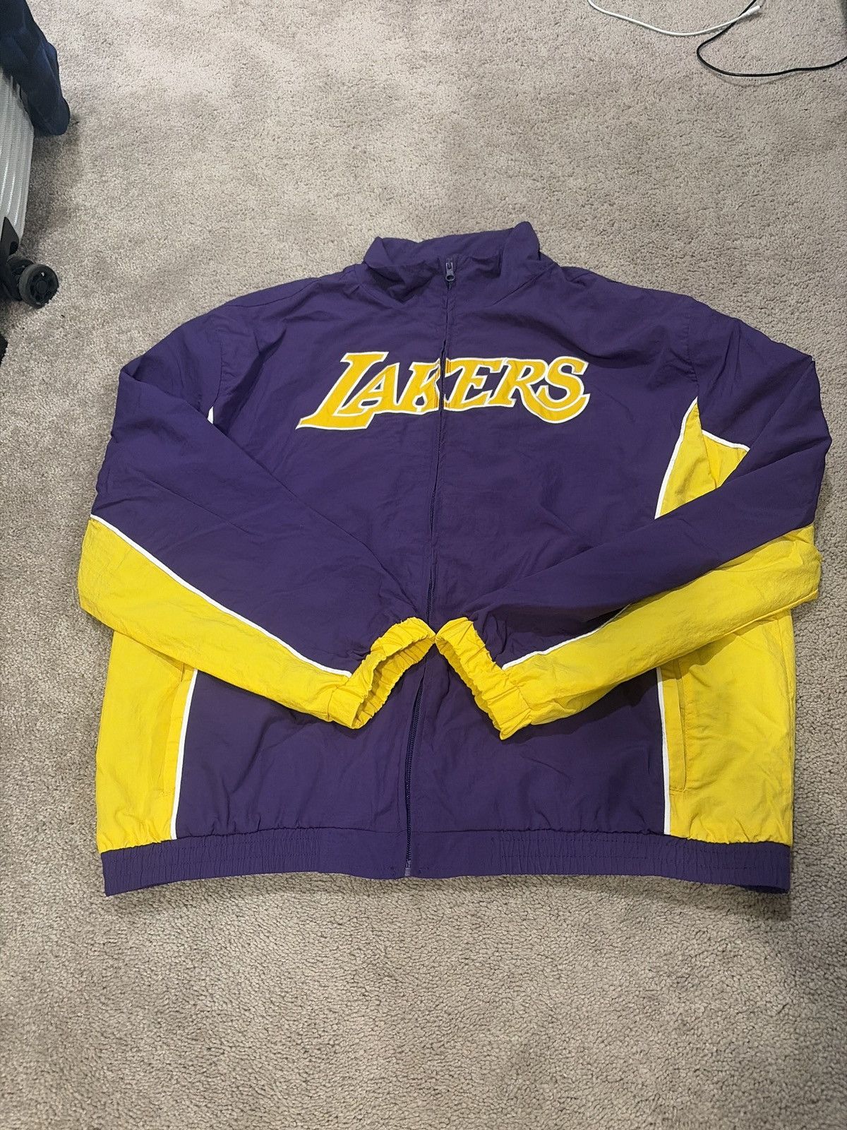 Other (Lightly worn)Ultra Game LA Lakers Jacket Men Size XL Size US XL / EU 56 / 4 - 1 Thumbnail