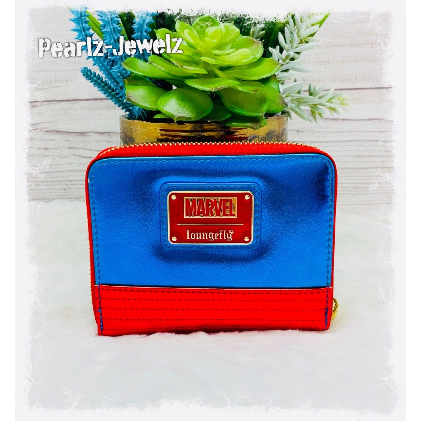 Disney Loungefly Marvel Classic Captain Marvel Metallic Zip Around Size ONE SIZE - 2 Thumbnail