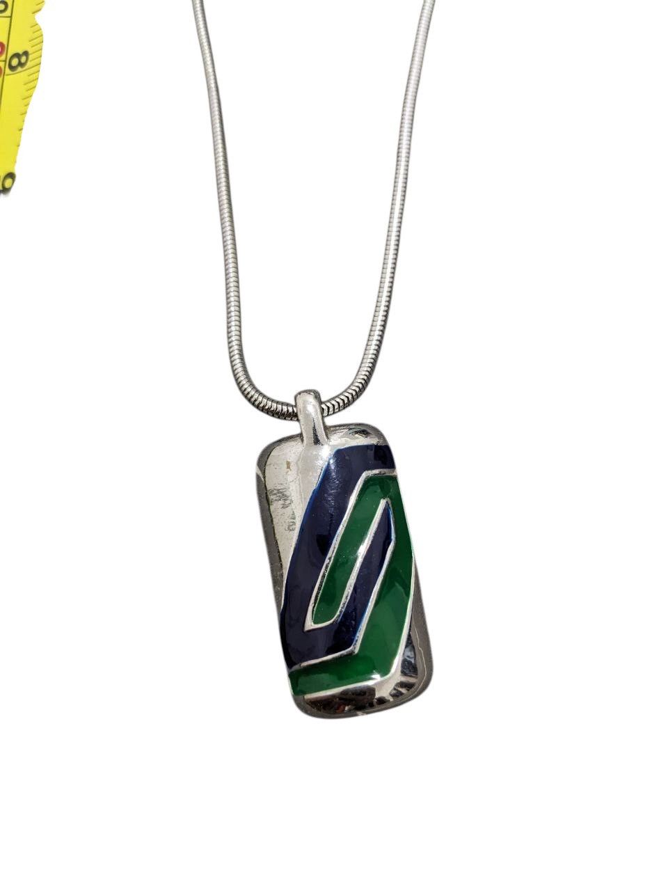 Vintage SILVER COATED NECKLACE WITH RECTANGULAR ABSTRACT PENDANT Size ONE SIZE - 3 Thumbnail