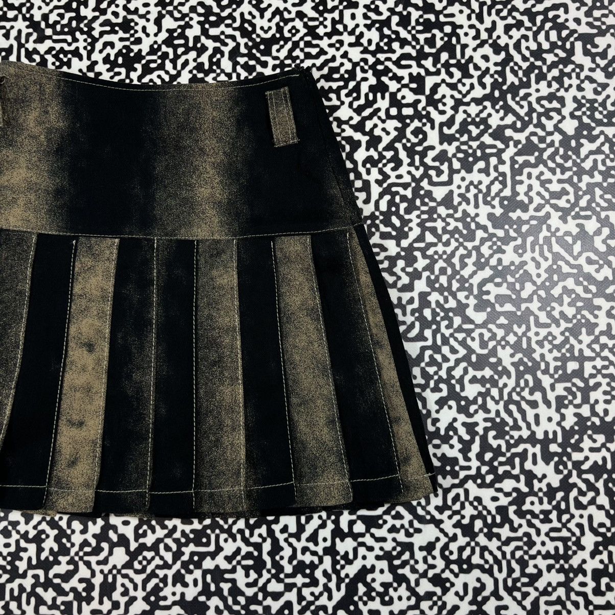 Japanese Brand Vintage Y2K Japanese Style Sexy Retro Wool Flared Mini Skirt Size 26" / US 2 / IT 38 - 6 Thumbnail