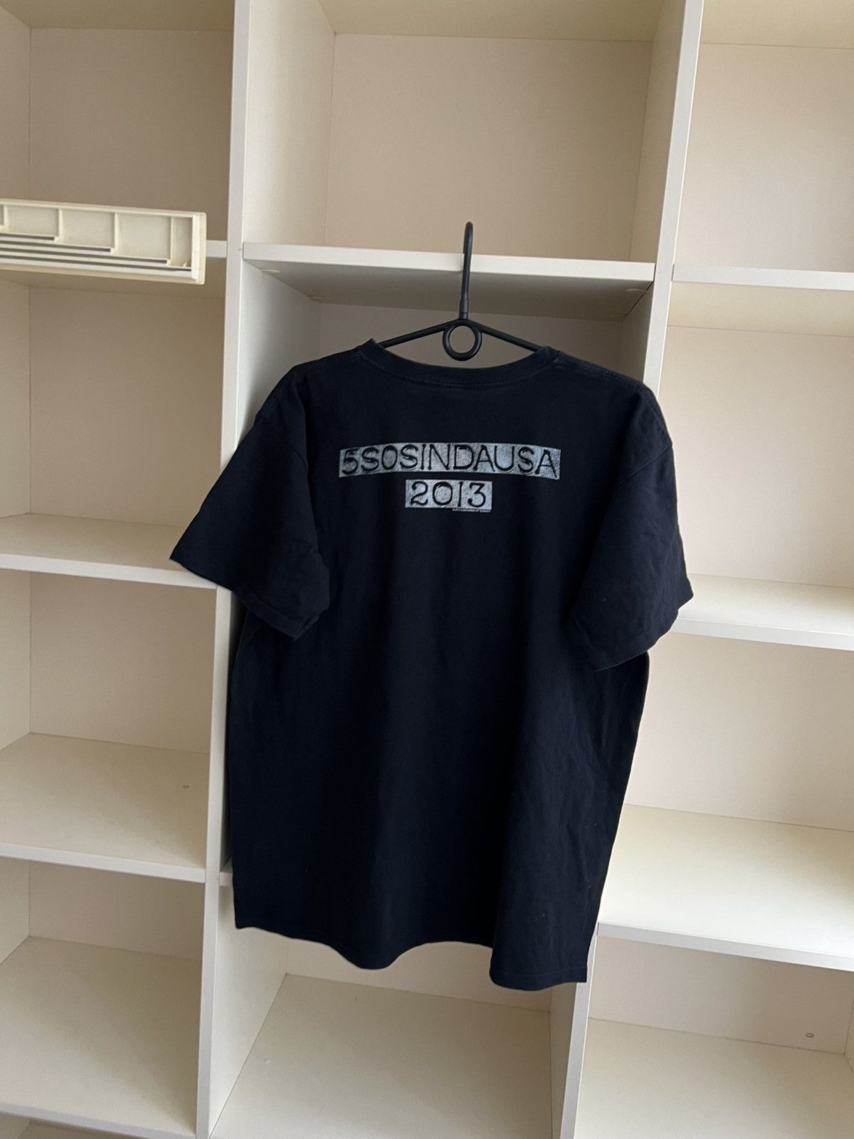 Band Tees Vintage 5 Seconds of Summer Band Tee Rock T-Shirt Size L Size US L / EU 52-54 / 3 - 12 Thumbnail