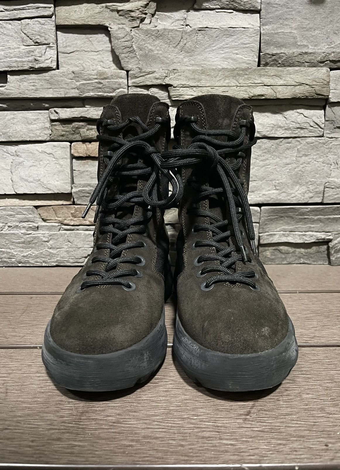 Season 3 yeezy boots clearance