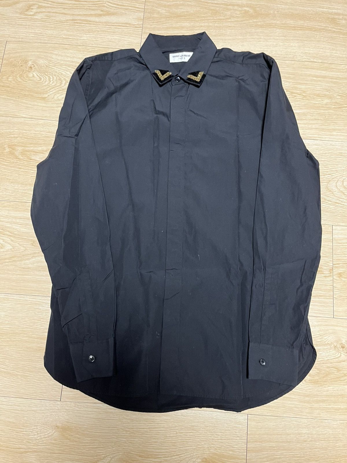 38 sequin embellished collar button up shirt