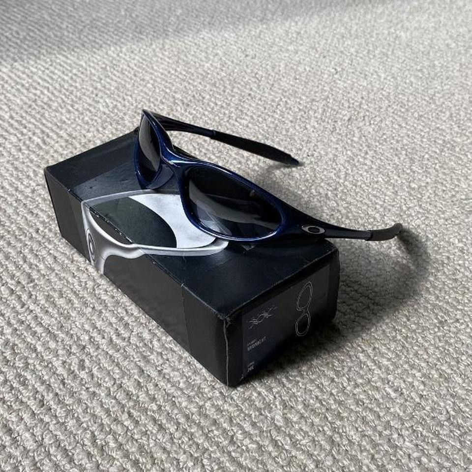 image of Oakley Minute Gen 2 Code Blue / Black Iridium, Men's