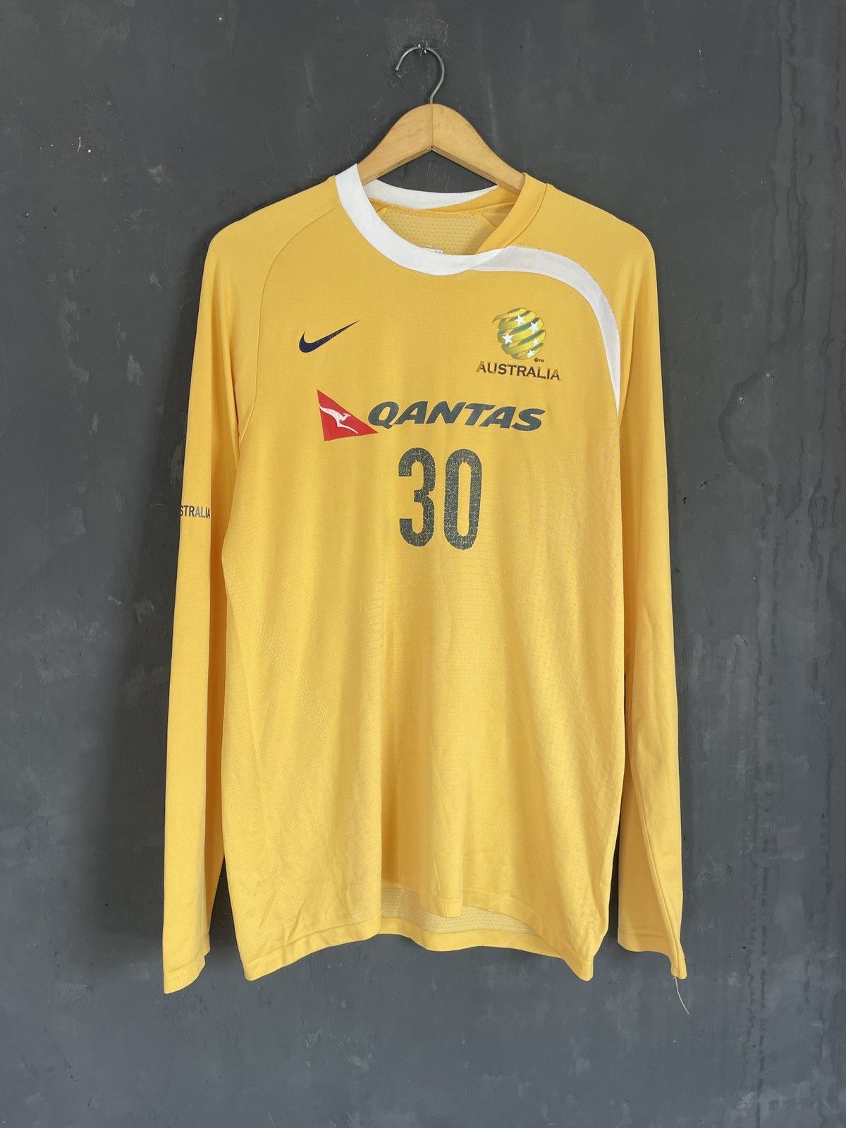 Nike Australia Worldcup 2007 Player Issued Qantas Size US M / EU 48-50 / 2 - 1 Thumbnail