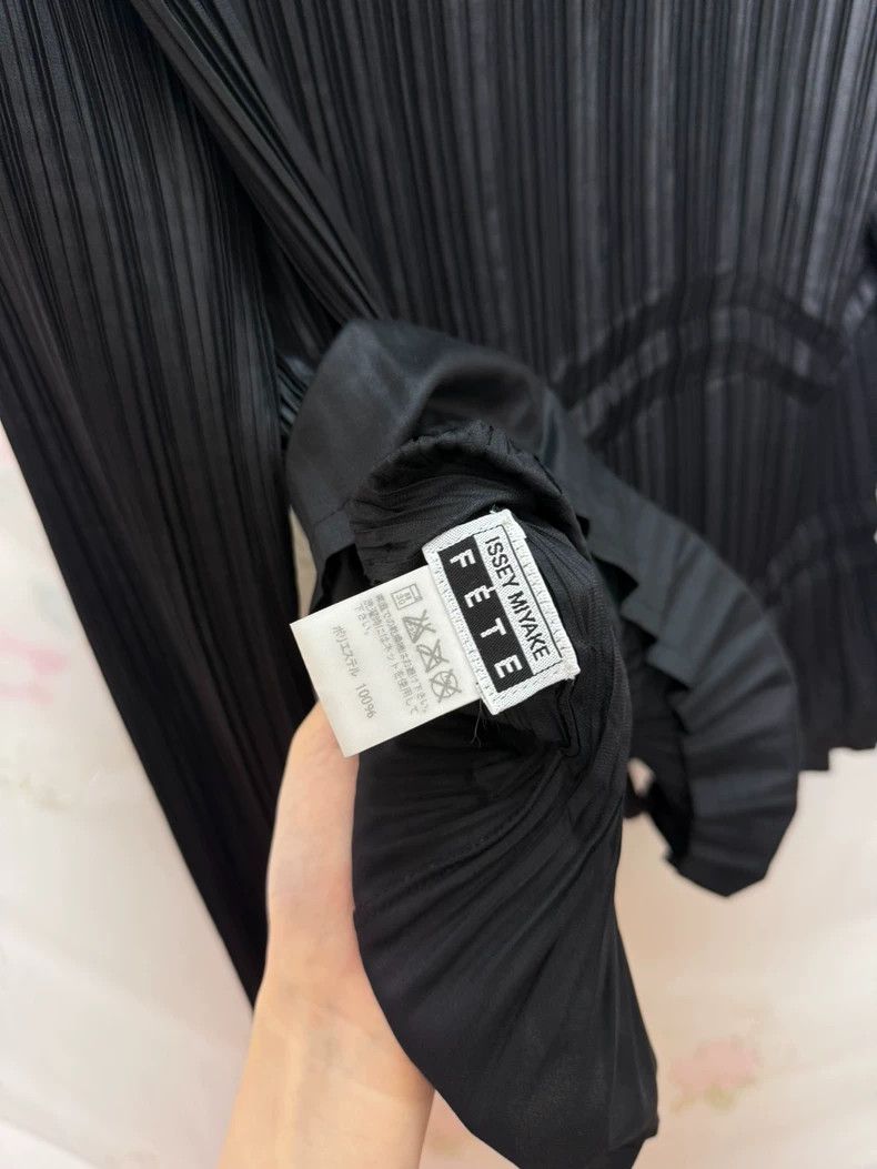 Issey Miyake Issey Miyake Black pleated shirt Size M / US 6-8 / IT 42-44 - 8 Thumbnail