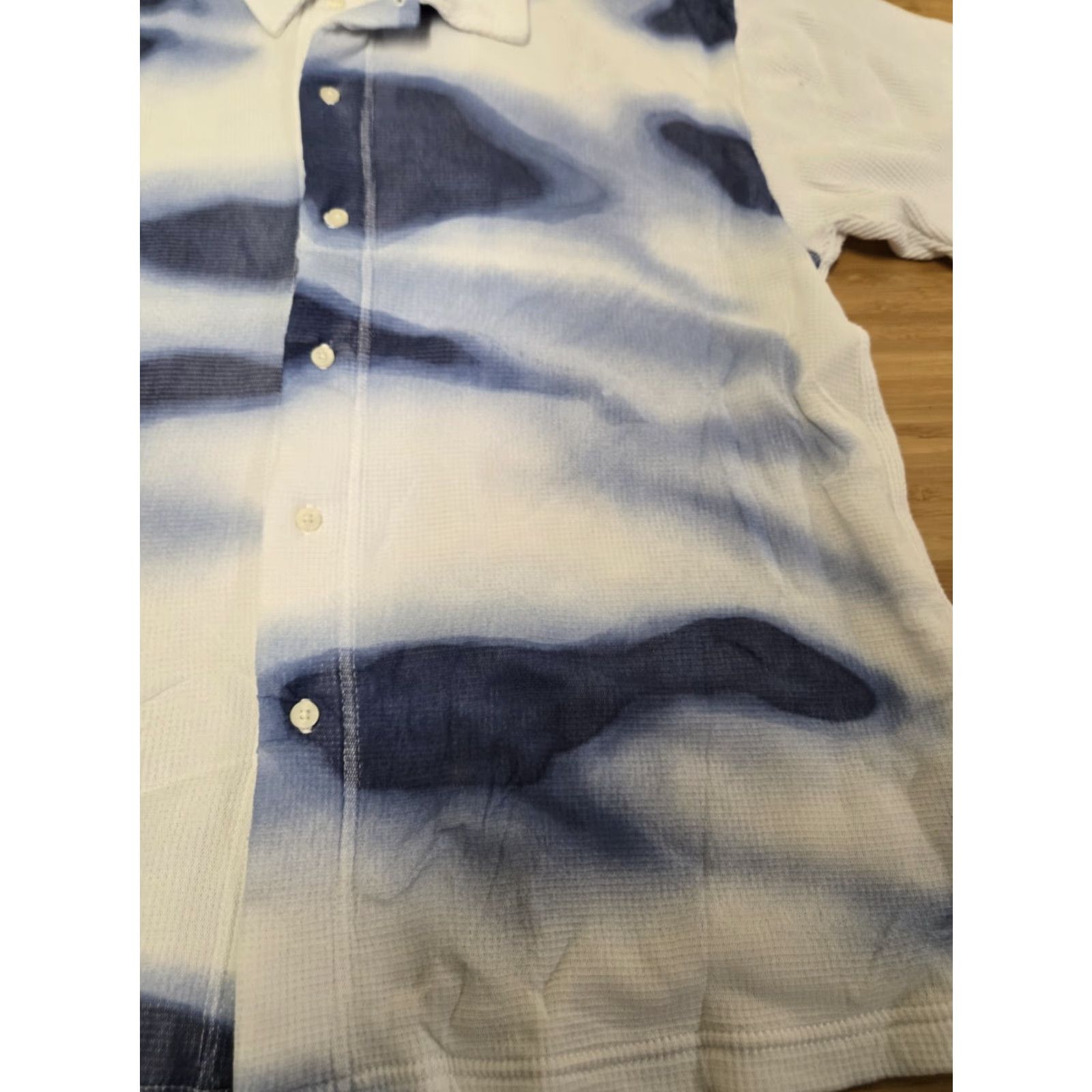 Tommy Hilfiger VINTAGE Tommy Hilfiger Blouse Shirt Women XL White Blue Short Sleeve Button Accents Casual Sleeve Retro Basic Size XL / US 12-14 / IT 48-50 - 2 Thumbnail