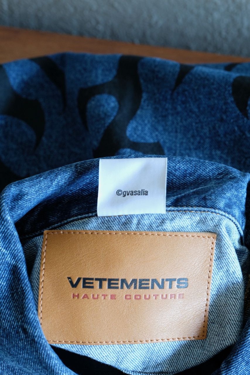 Vetements Vetements Denim Flames Jean Jacket Fire Print Balenciaga Size US L / EU 52-54 / 3 - 11 Thumbnail