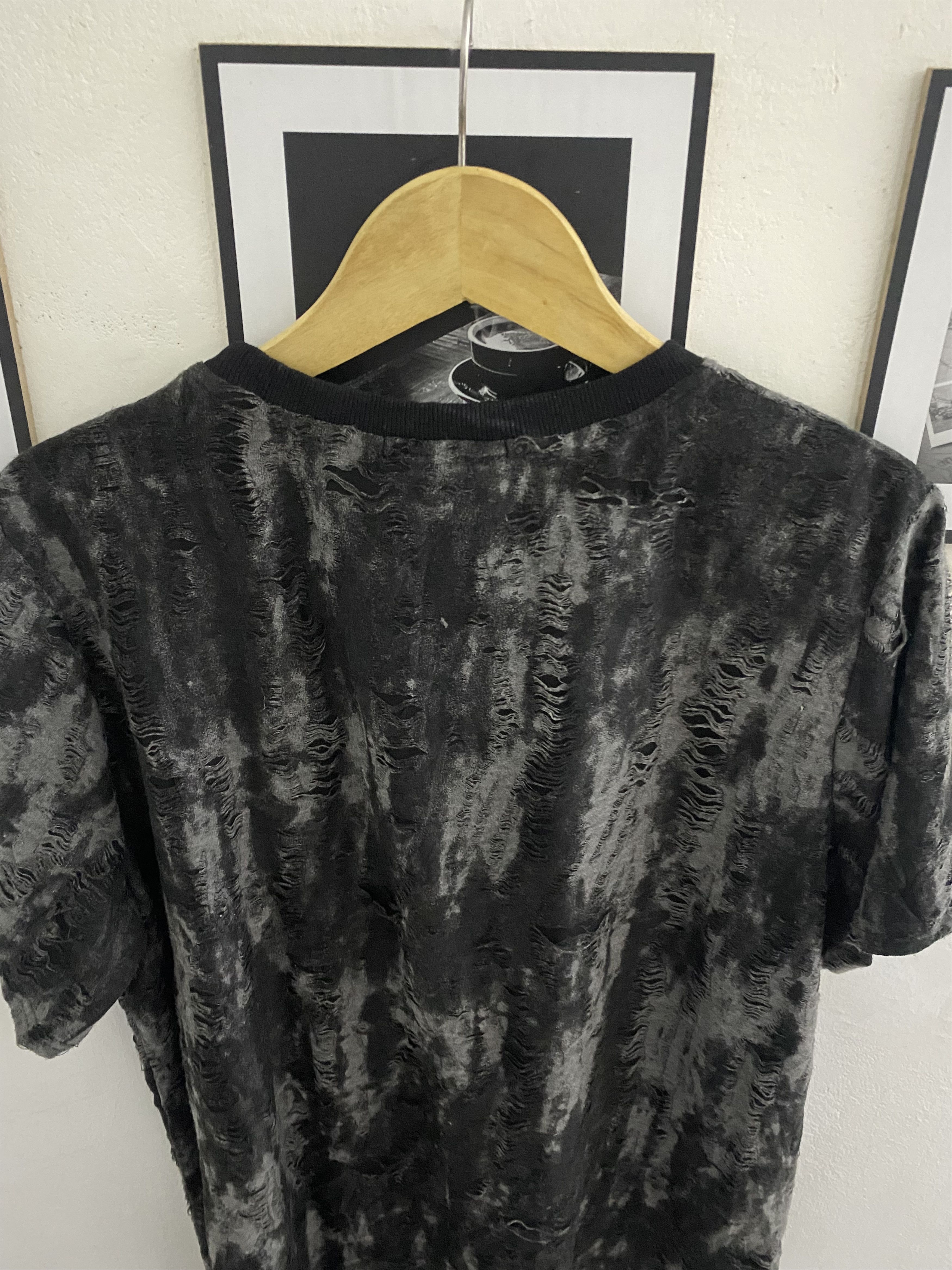 Japanese Brand Y2k CLEARLY DISTRESSED IFSIXWASNINE TSHIRT Size US M / EU 48-50 / 2 - 4 Thumbnail
