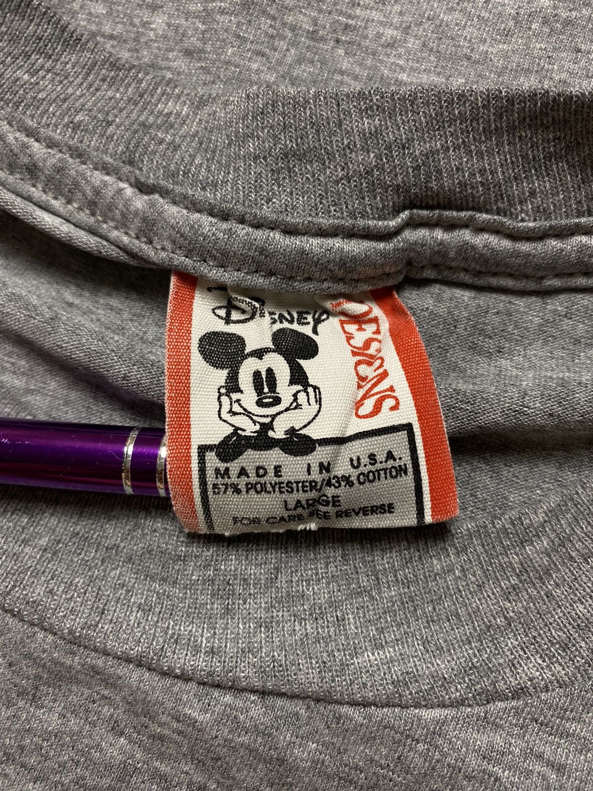 Disney × Mickey Mouse × Vintage Vintage 90s mickey mouse Disney USA vintage y2k 90 childhood Size US L / EU 52-54 / 3 - 3 Thumbnail