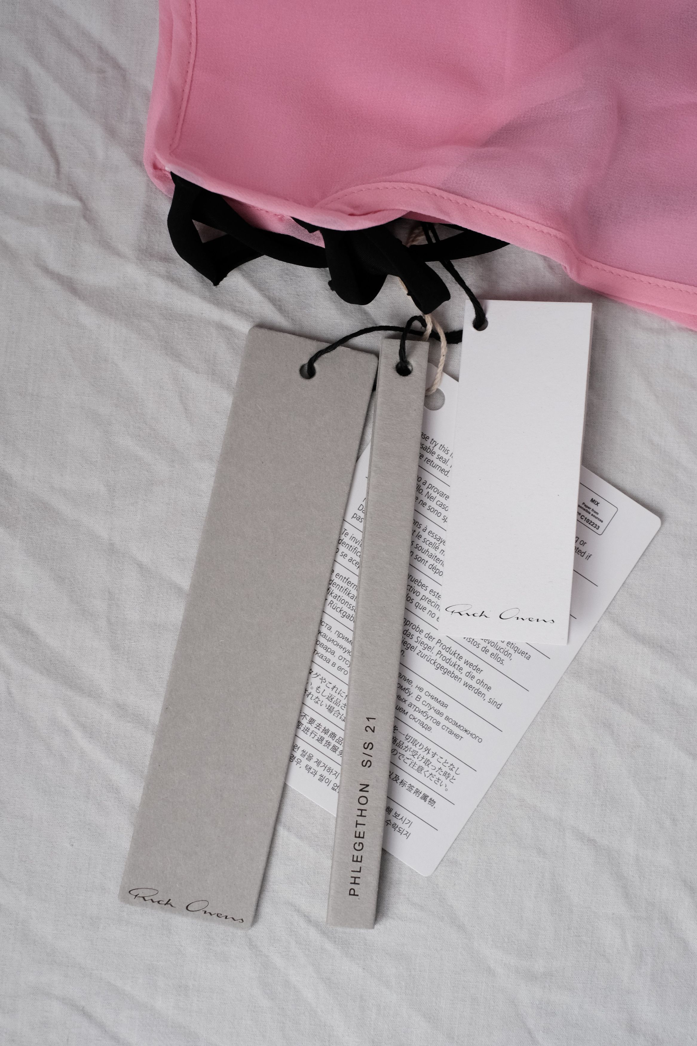 Rick Owens Rick Owens PHLEGETHON SS21 LONG MASK 183 POP PINK Size ONE SIZE - 6 Thumbnail