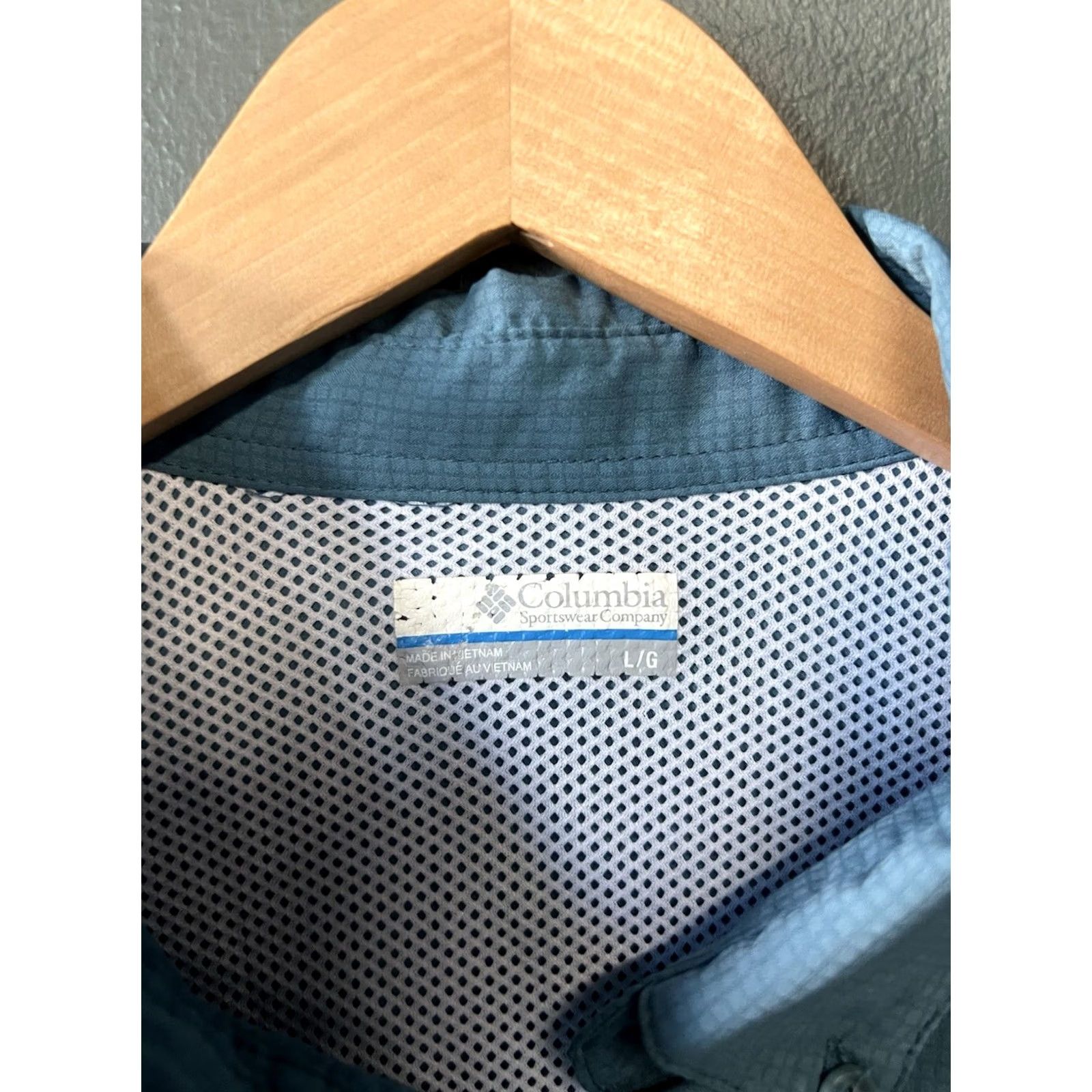 Vintage Columbia Mens Large Blue Long Sleeve Button Up Outdoor Hiking Shirt Size US L / EU 52-54 / 3 - 3 Thumbnail