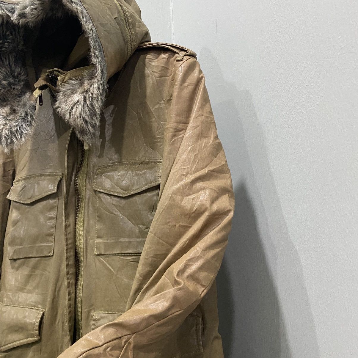 Diesel Diesel multi pocket hood fur parka coat jacket i6was9 LGB Size US M / EU 48-50 / 2 - 9 Thumbnail