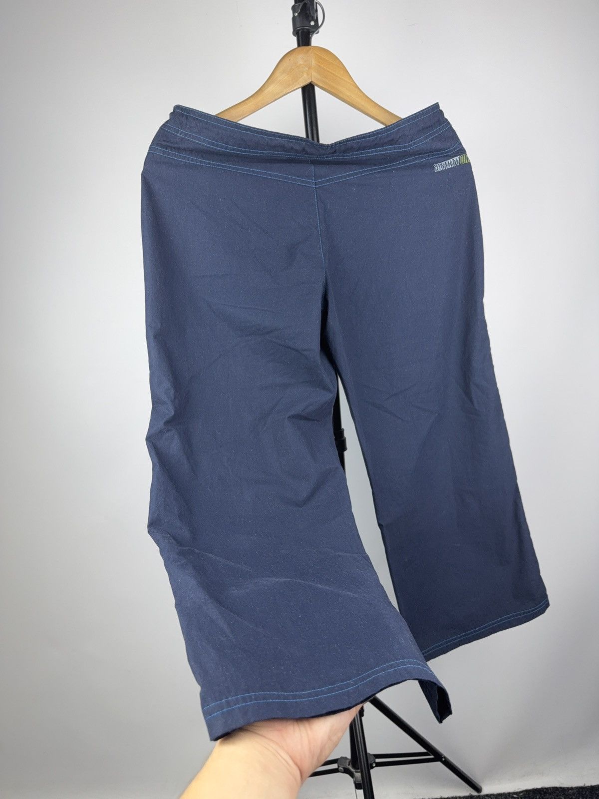 Nike Vintage Dead stock Retro Nike 00s Capri women’s 10 / S size Size 28" / US 6 / IT 42 - 9 Thumbnail