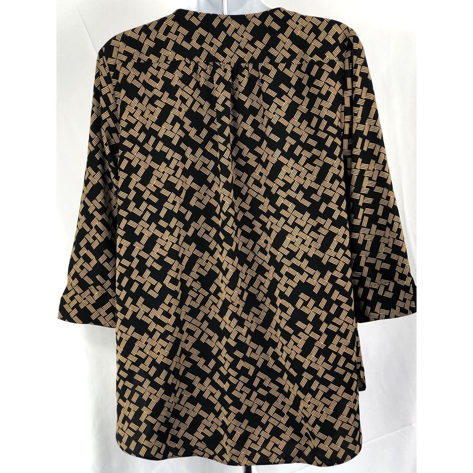 Vintage Dana Buchman Top Blouse M Blk/Gold Button V-Neck 3/4 Sleeve Geometric Career Womens Size M / US 6-8 / IT 42-44 - 4 Thumbnail