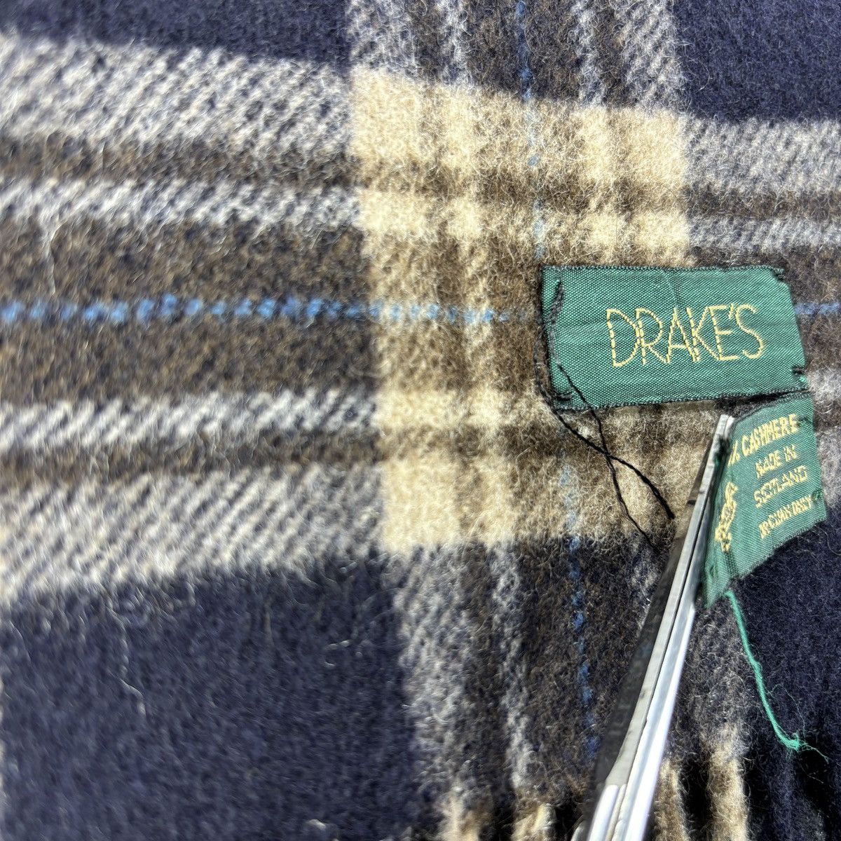 Drake's Drake's Scarf # D765 # Muffler # Neckwear Size ONE SIZE - 5 Thumbnail