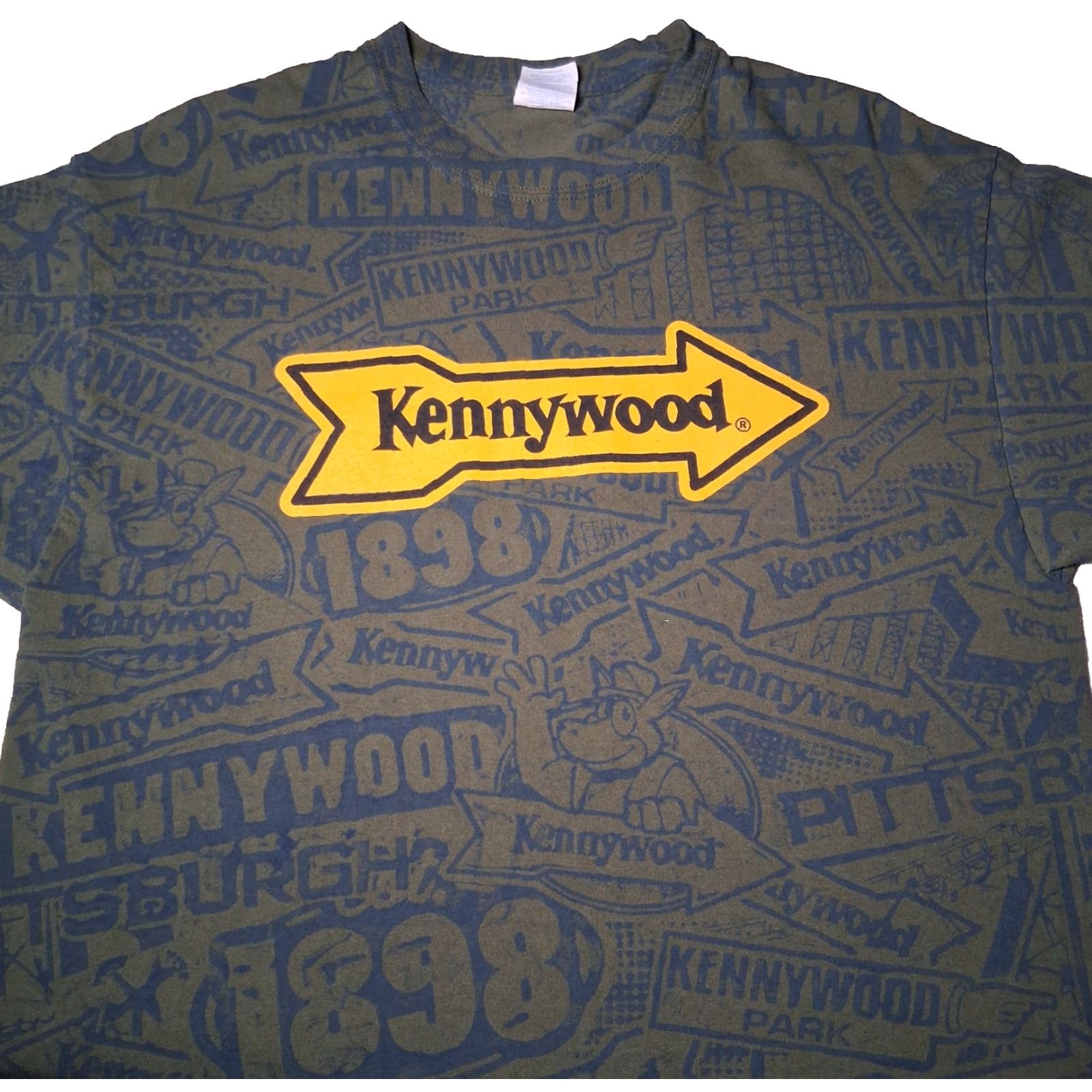 Port & Company Kennywood Shirt Men L All Over Print Army Green Amusement Park Pittsburgh PA Port & Company Regular Crew Neck Short Sleeve Cotton Knit Graphic Print Size US L / EU 52-54 / 3 - 2 Thumbnail