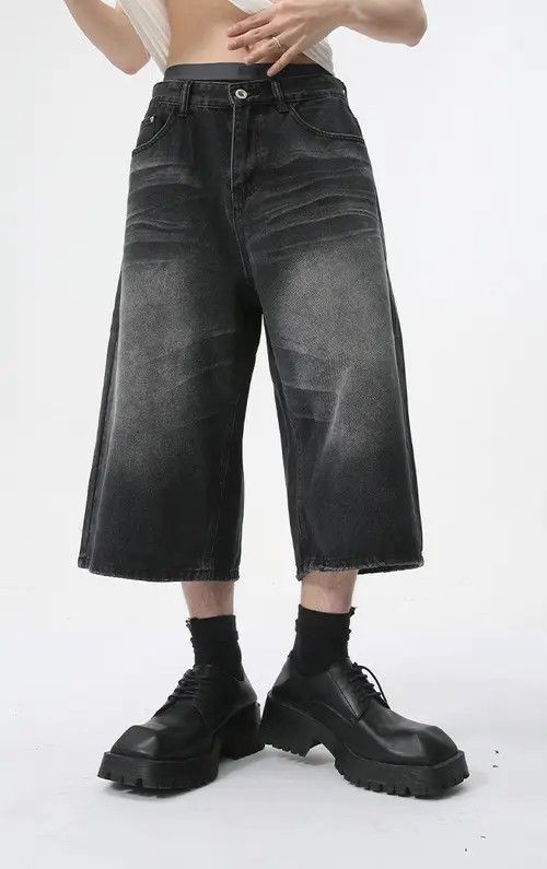 Other Black washed vintage distressed straight denim shorts Size US 32 / EU 48 - 4 Thumbnail