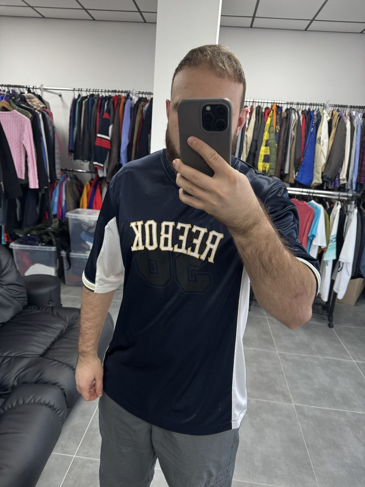 Reebok × Vintage Vintage Reebok Embroidered Logo T-Shirt Size M Size US M / EU 48-50 / 2 - 3 Thumbnail