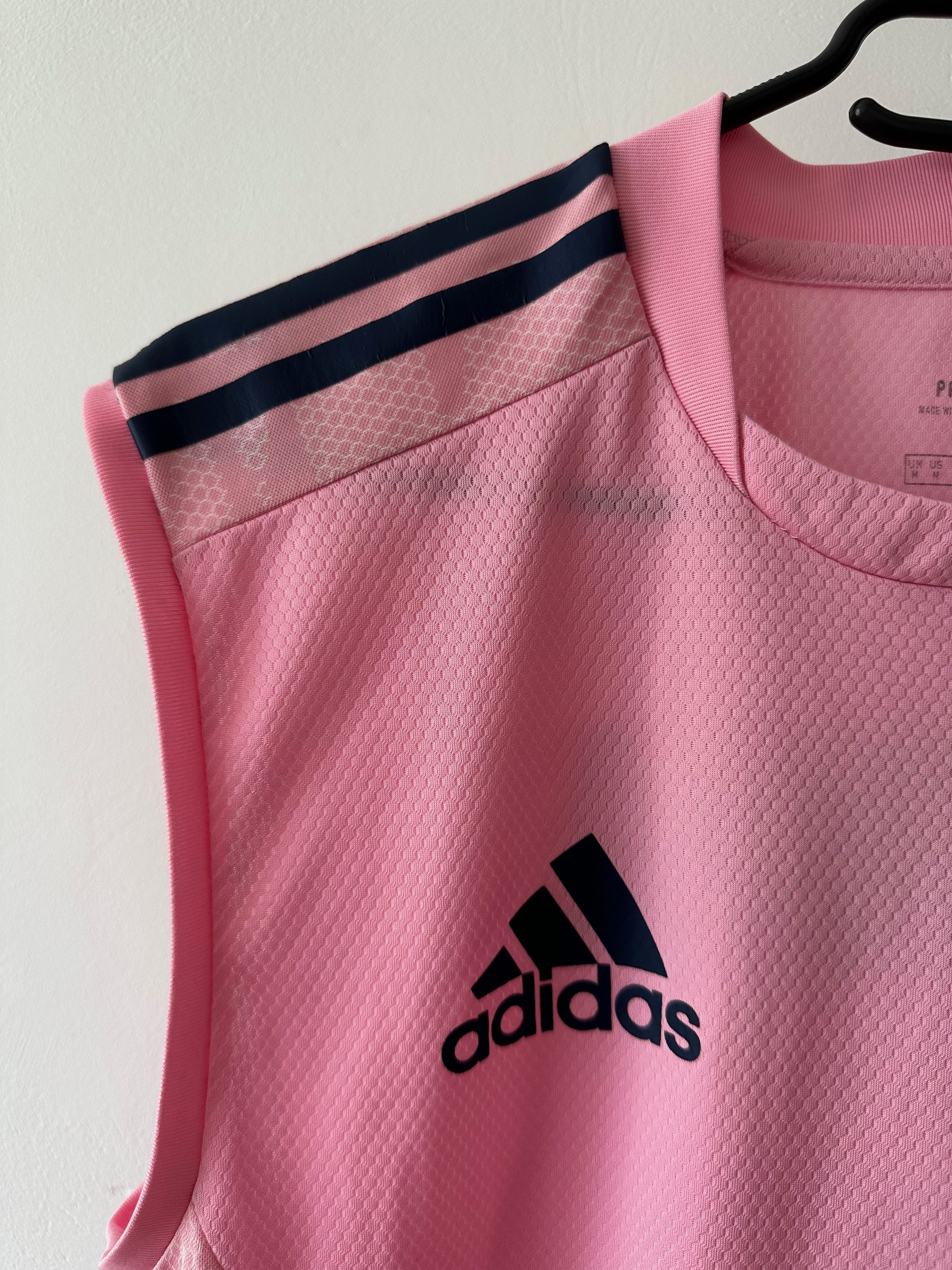 Adidas 2021 Harlequins Adidas Sleeveless Rugby training shirt Size US M / EU 48-50 / 2 - 3 Thumbnail