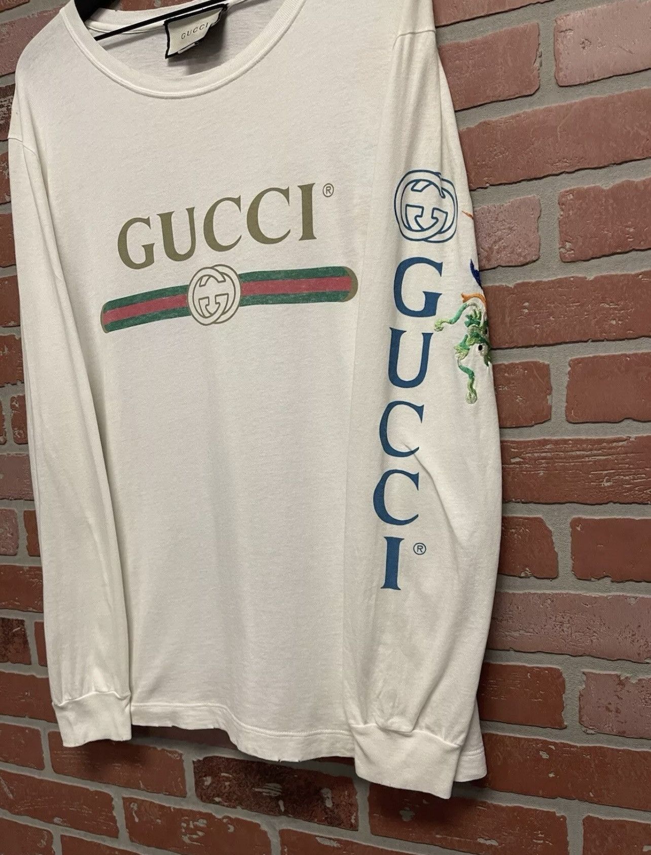 Gucci Size M - Gucci White Logo Print Cotton Dragon Embroidered Size US M / EU 48-50 / 2 - 3 Thumbnail