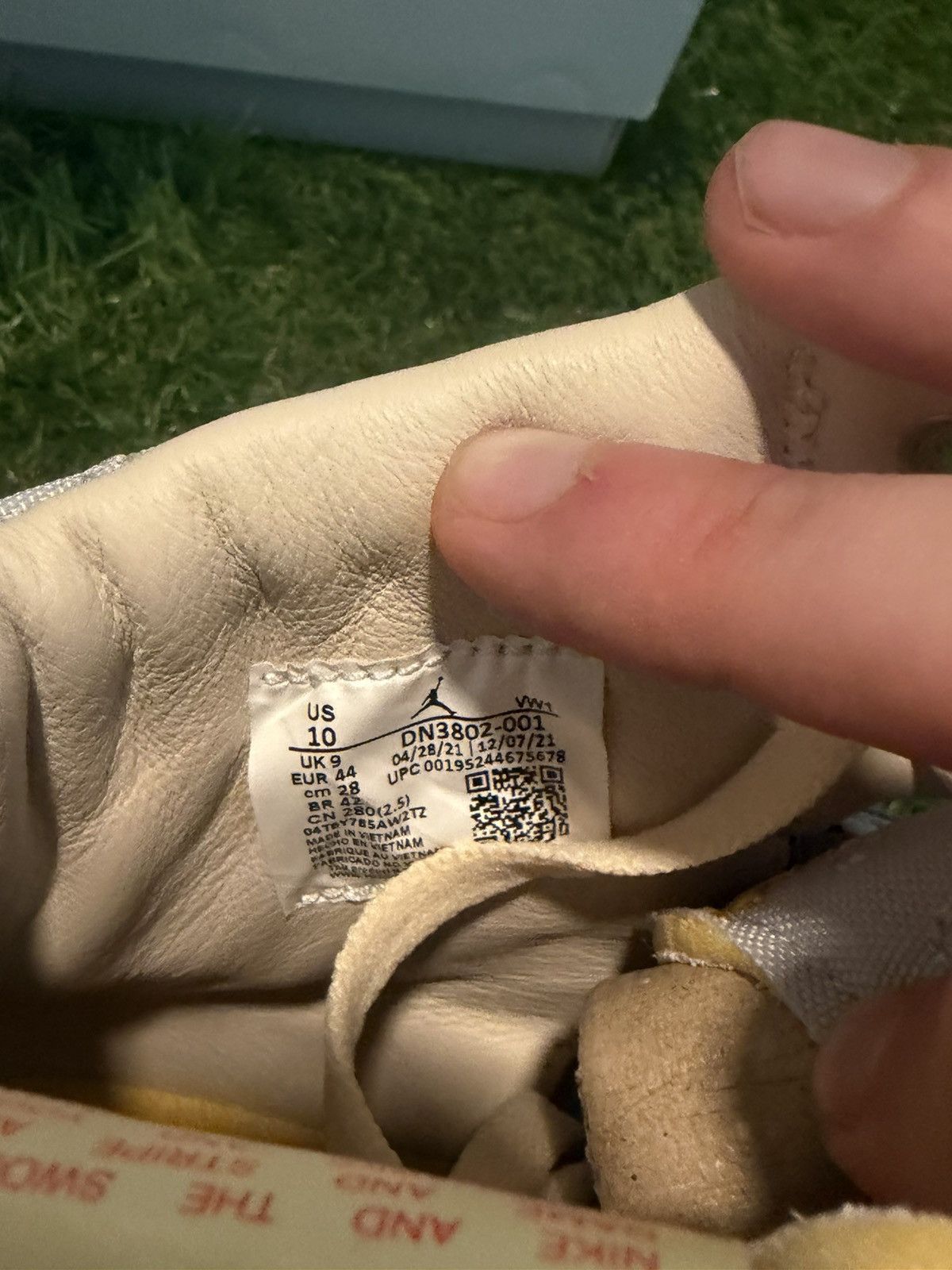 Jordan Brand DS Jordan 2 Union Size US 10 / EU 43 - 9 Thumbnail