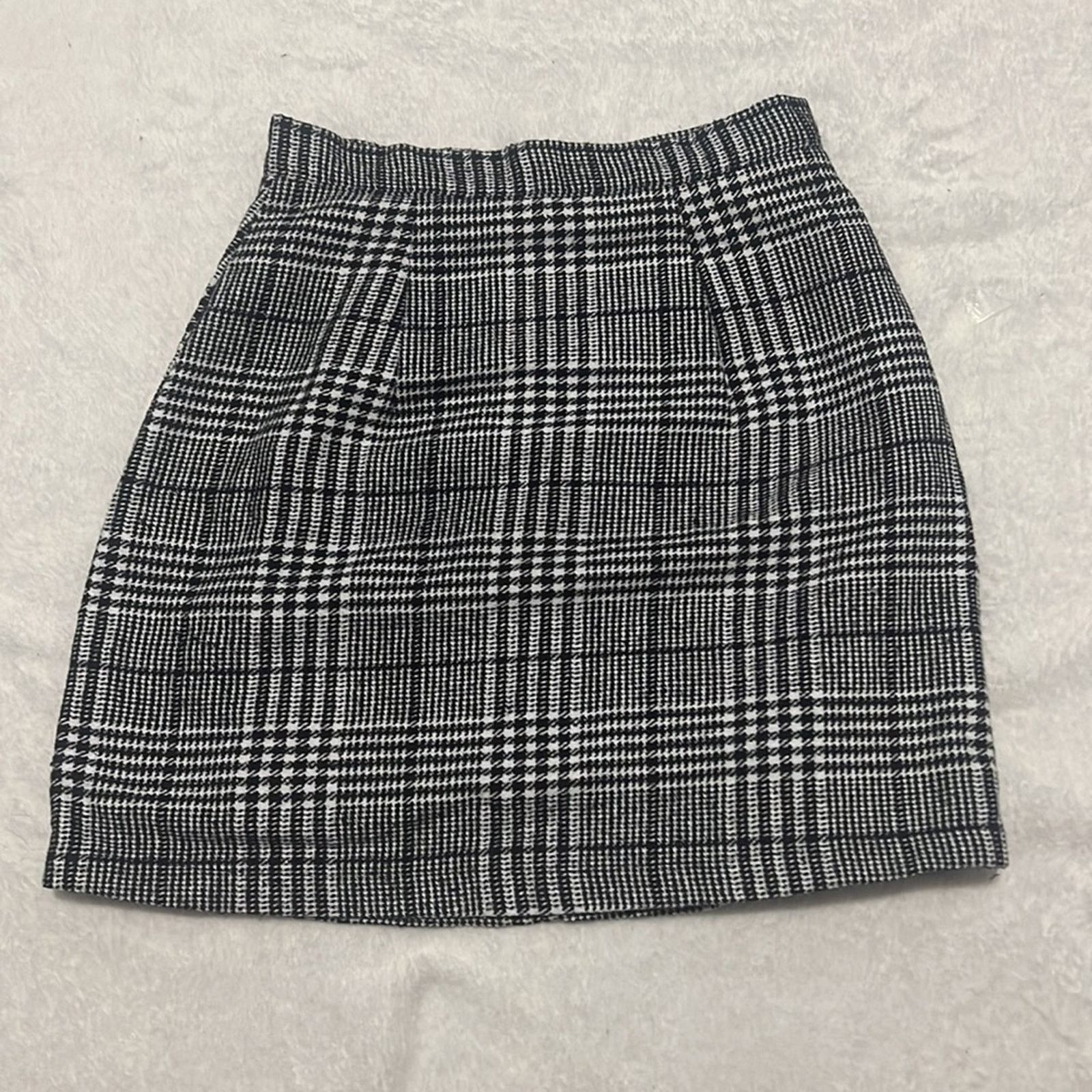 Other Black And White Plaid Skirt Size 25" / US 0 / IT 36 - 1 Thumbnail