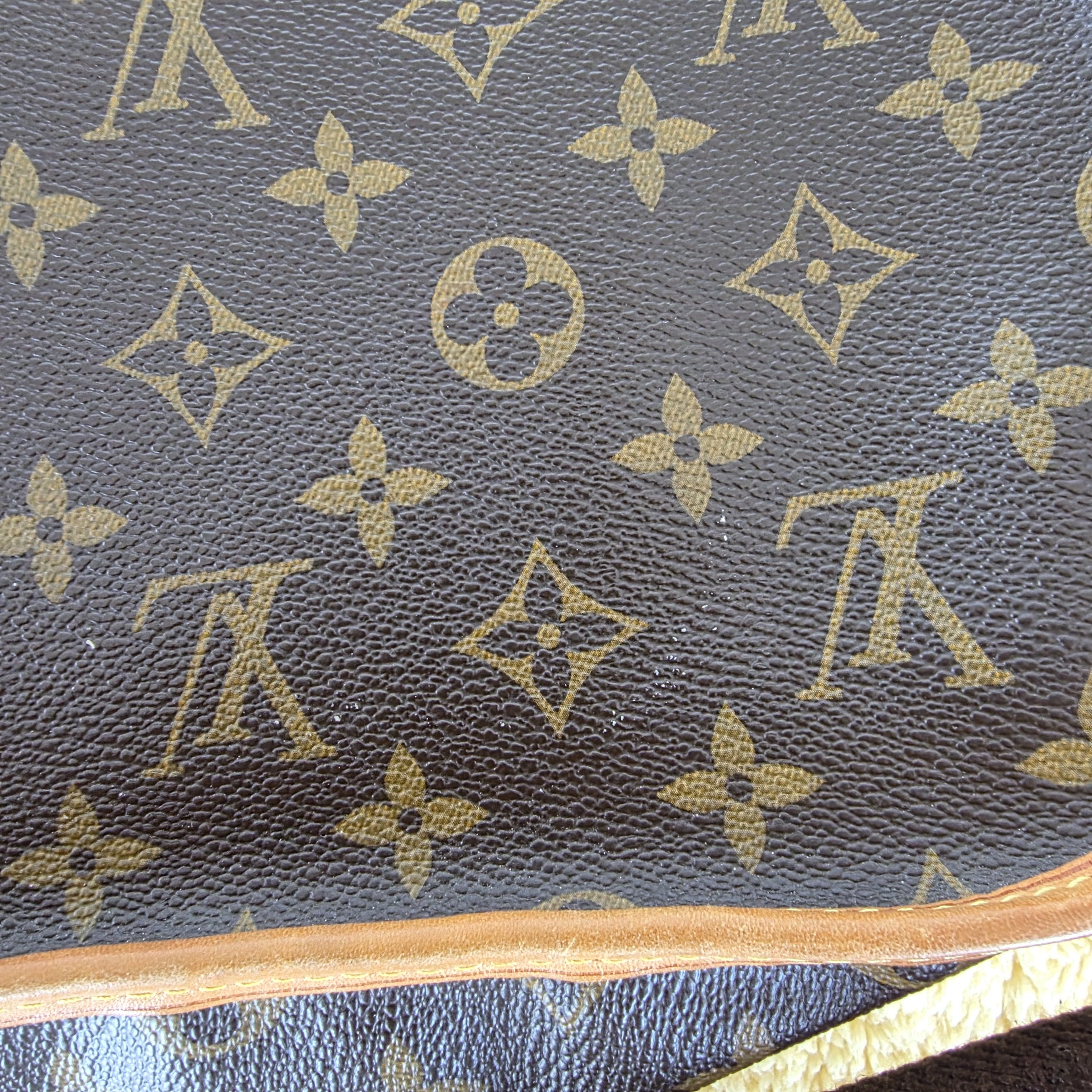 Louis Vuitton Louis Vuitton Monogram Bosphore PM Messenger Bag Size ONE SIZE - 17 Thumbnail