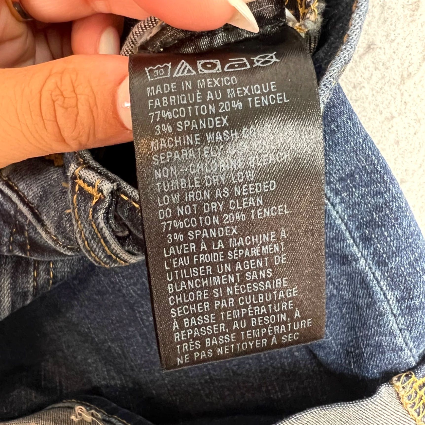 Bdg VINTAGE BDG Womens Denim Shorts High-Rise 27 Dark Wash Casual Summer Hot Pants Women Size 27" / US 4 / IT 40 - 4 Thumbnail