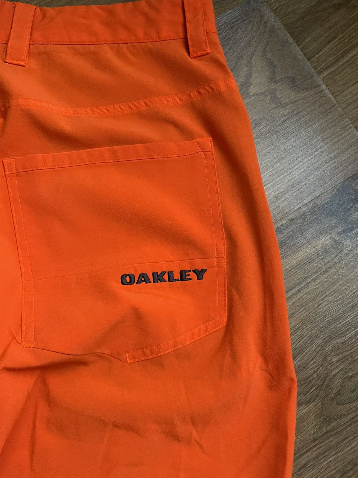 Oakley Crazy Oakley vintage orange shorts Size US 34 / EU 50 - 3 Thumbnail