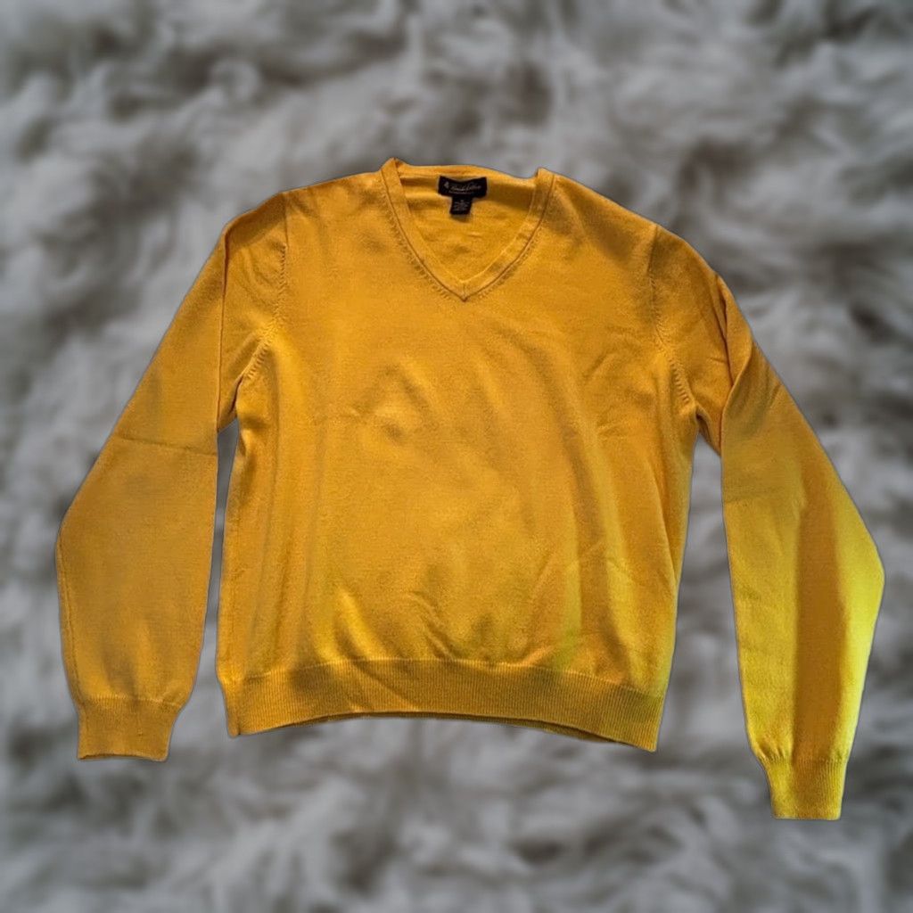 Brooks Brothers VTG Brooks Brothers Merino Wool V-Neck Sweater Yellow M Men Size US M / EU 48-50 / 2 - 1 Thumbnail