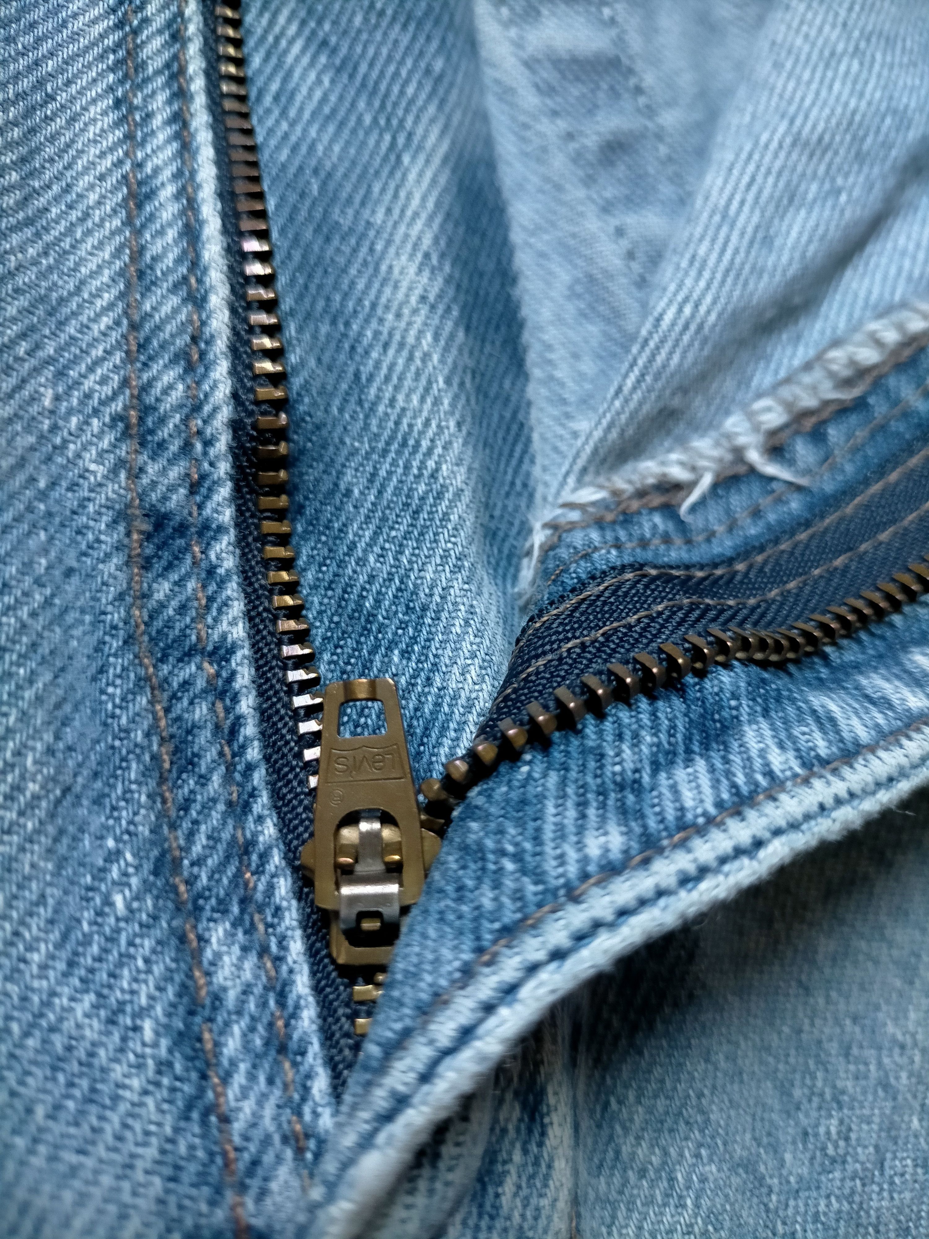 Levi's × Levi's Vintage Clothing Vintage 90s Levis Silvertab Relaxed Denim Pants Size US 35 - 21 Thumbnail